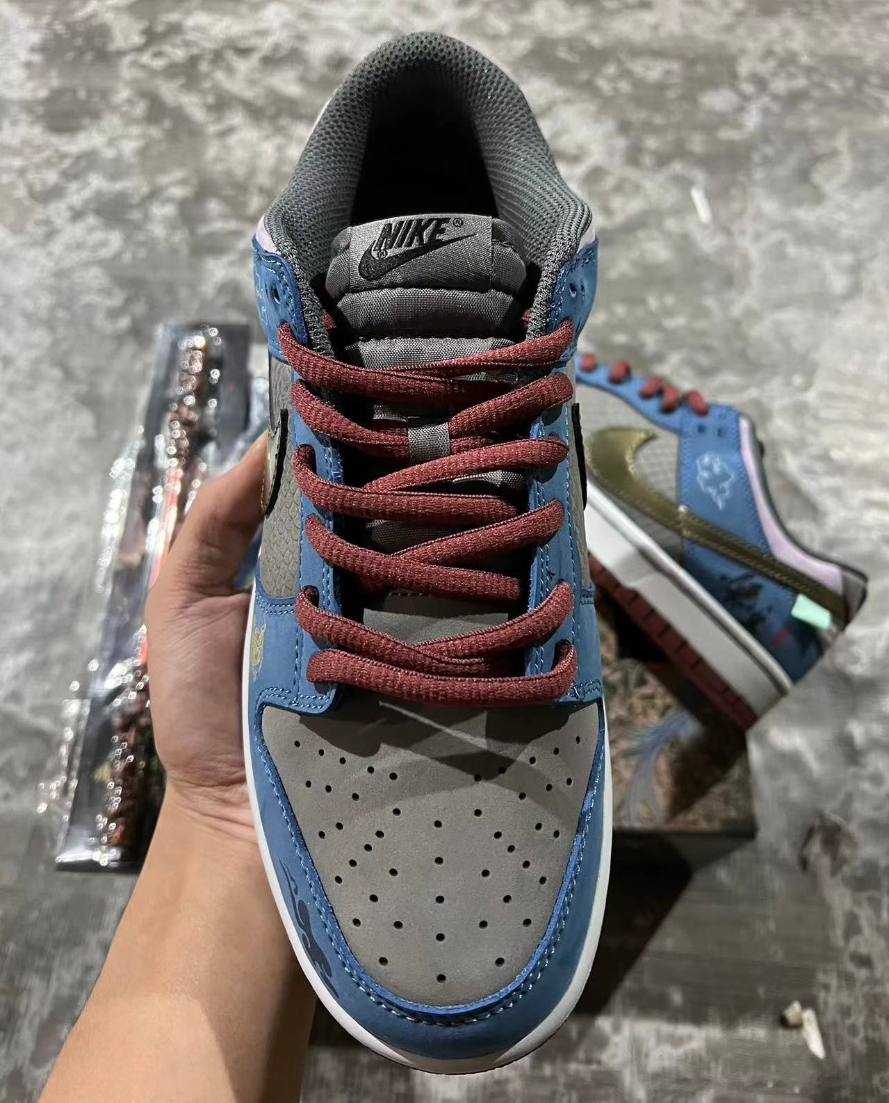 A Nike SB Dunk - Wu Kong