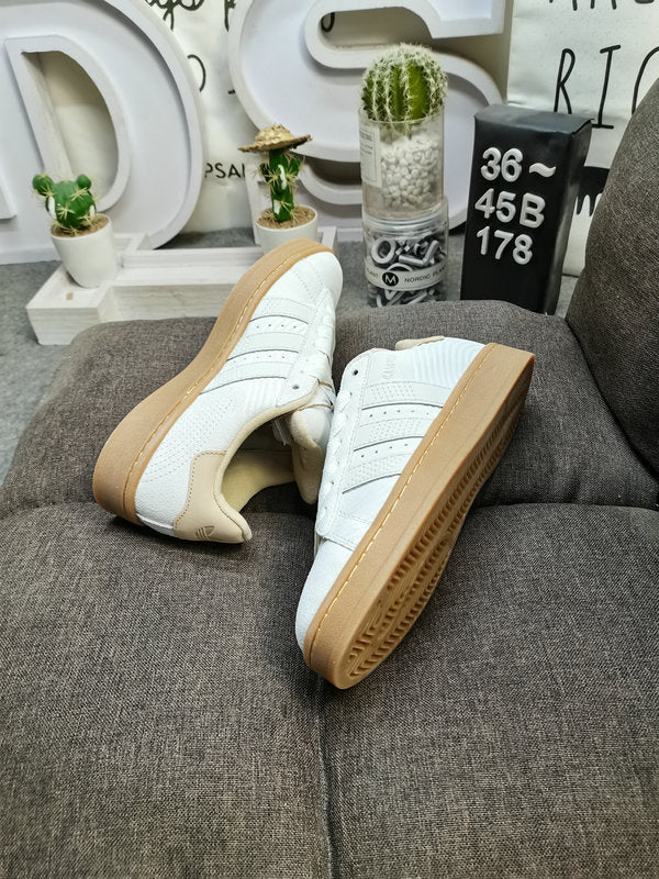 Adidas - Campus 00’s