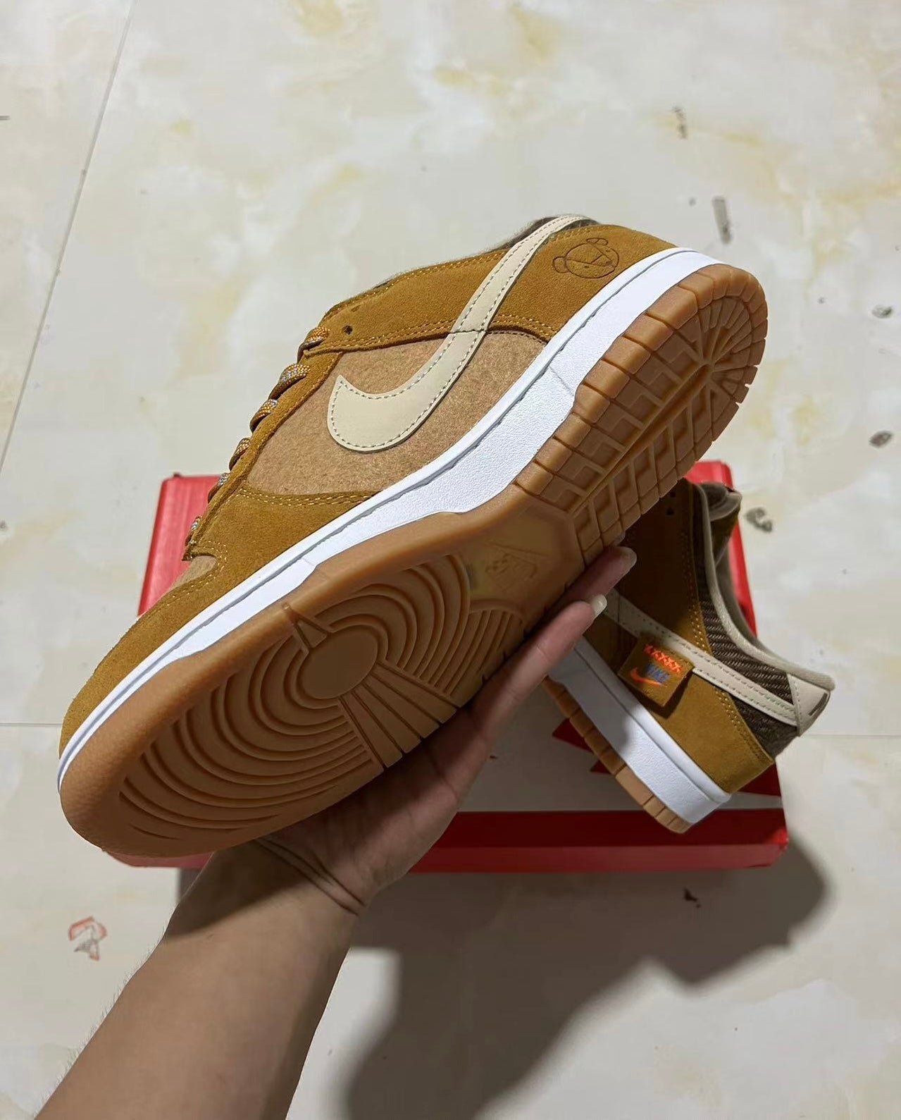 A Nike SB Dunk - Teddy Bear