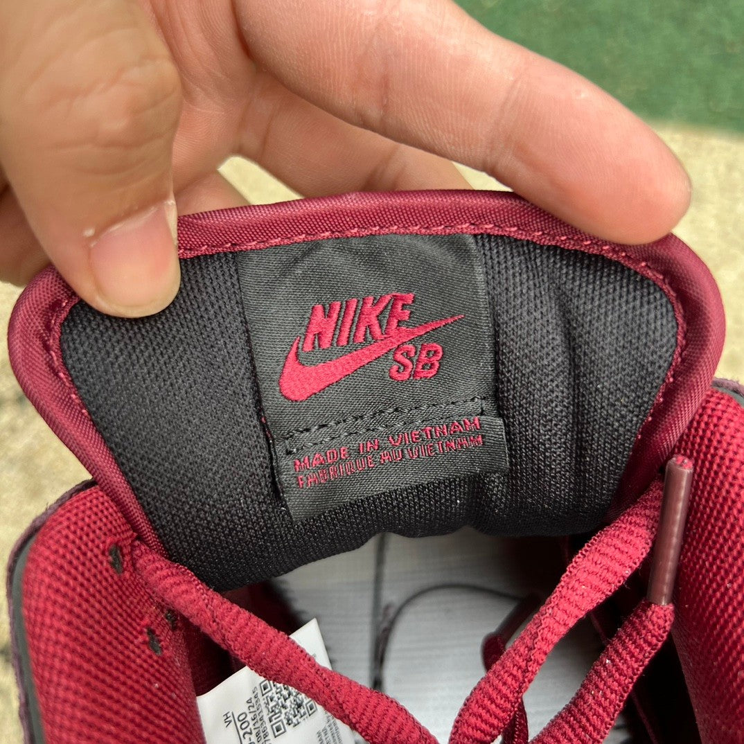 A Nike SB Dunk - Riot Skateshop