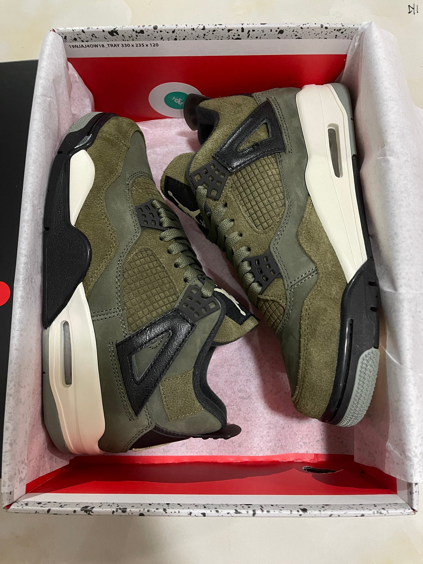 Jordan 4 - Medium Olive