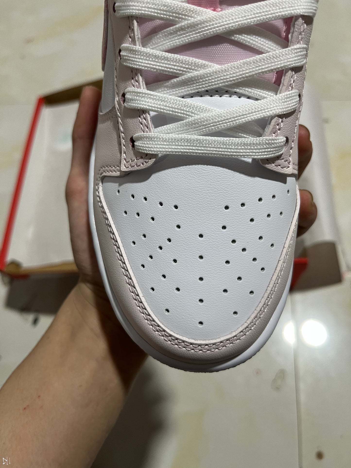 A Nike SB Dunk- Pink Paisley