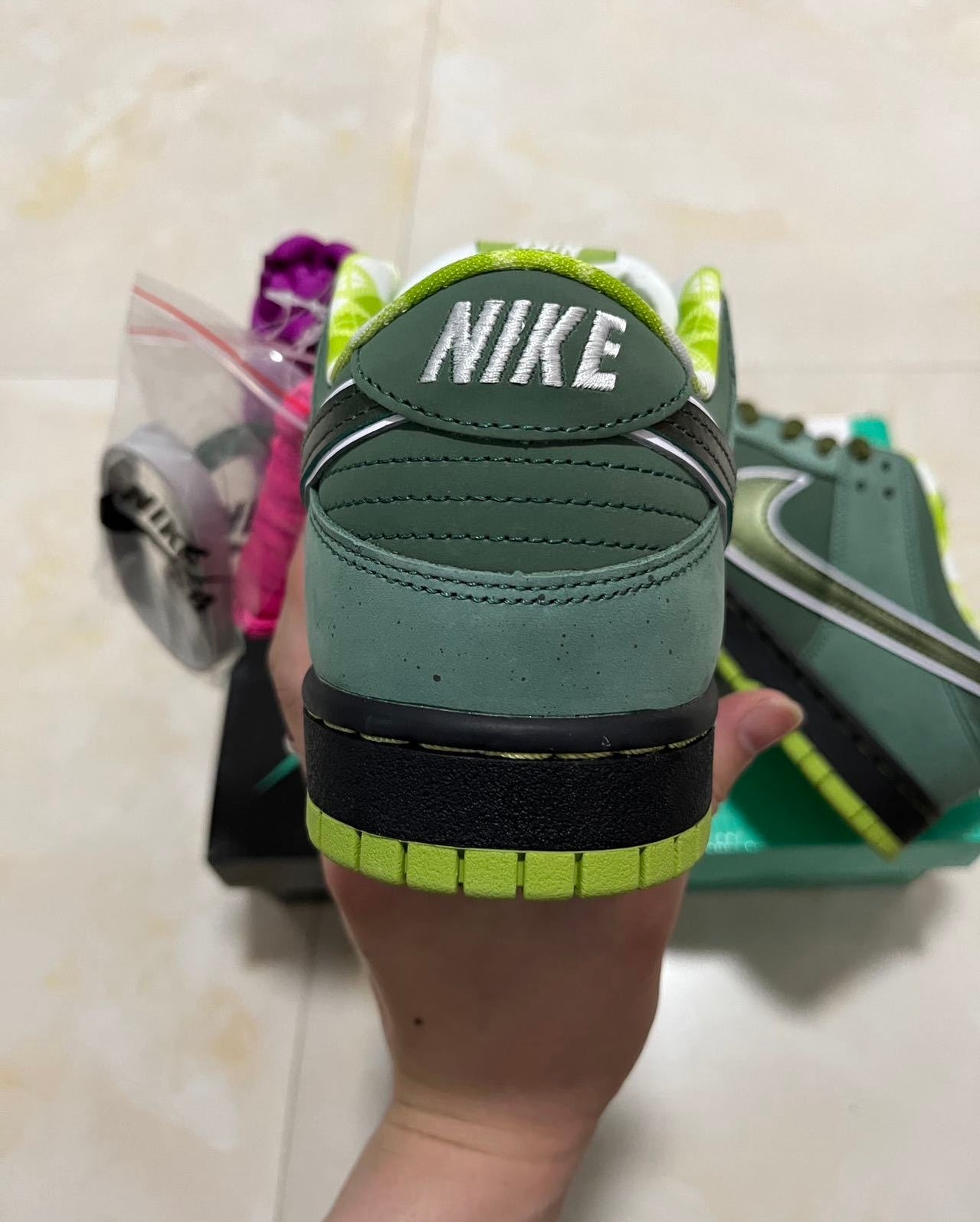 A Nike SB Dunk- Green Lobster