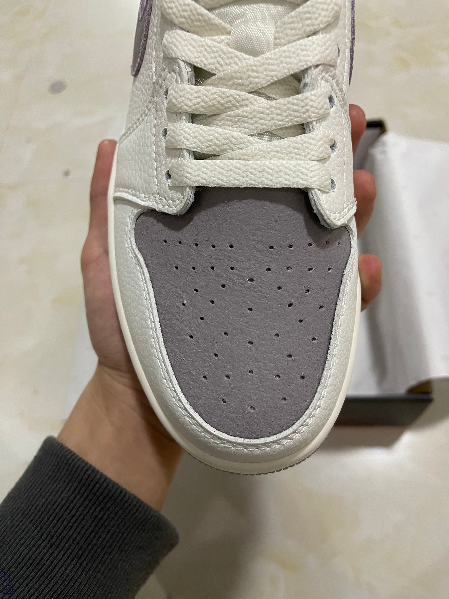 Jordan 1 Low - Atmosphere Grey