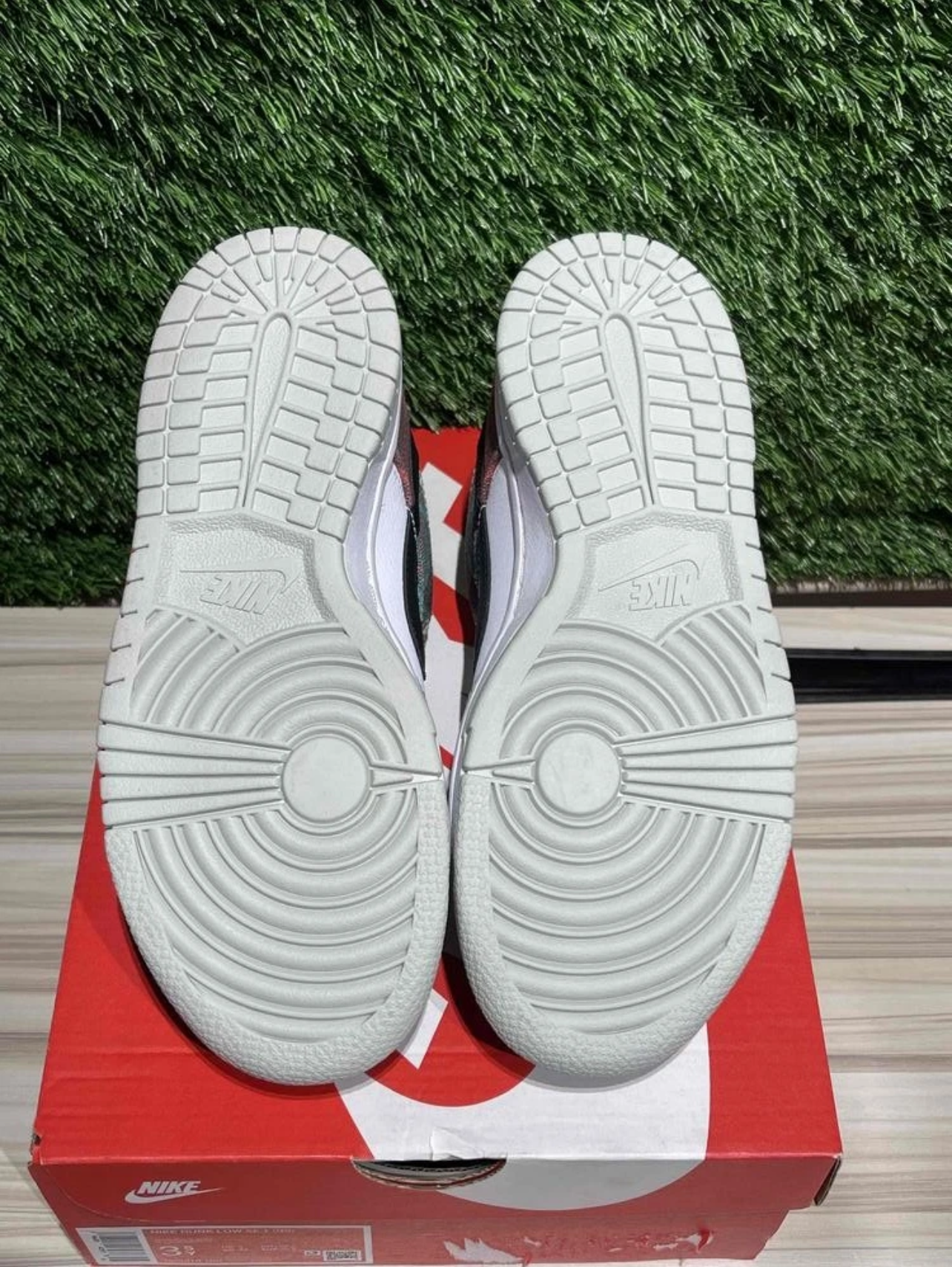 A Nike SB Dunk - Tartan Plaid Xmas