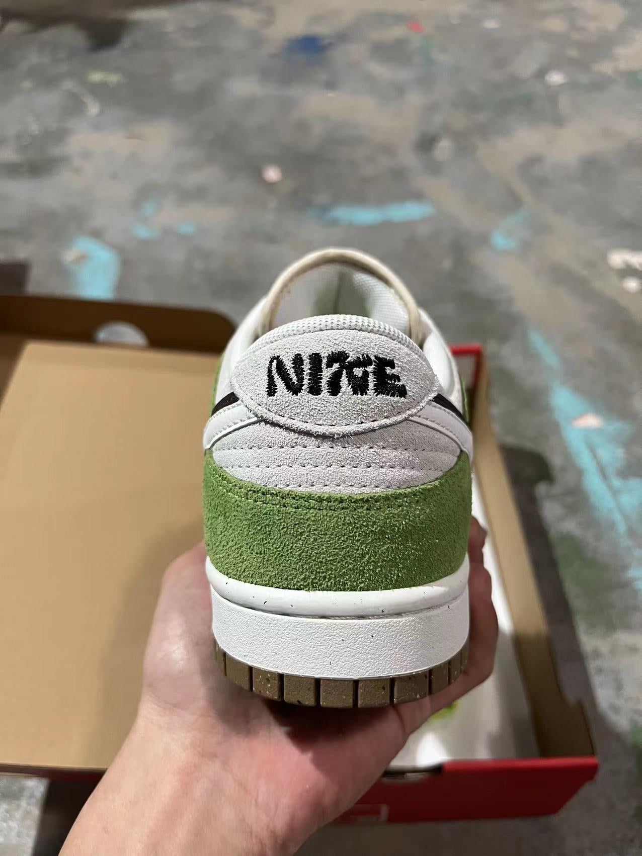 Nike Dunk Low - 85 Avocado Green