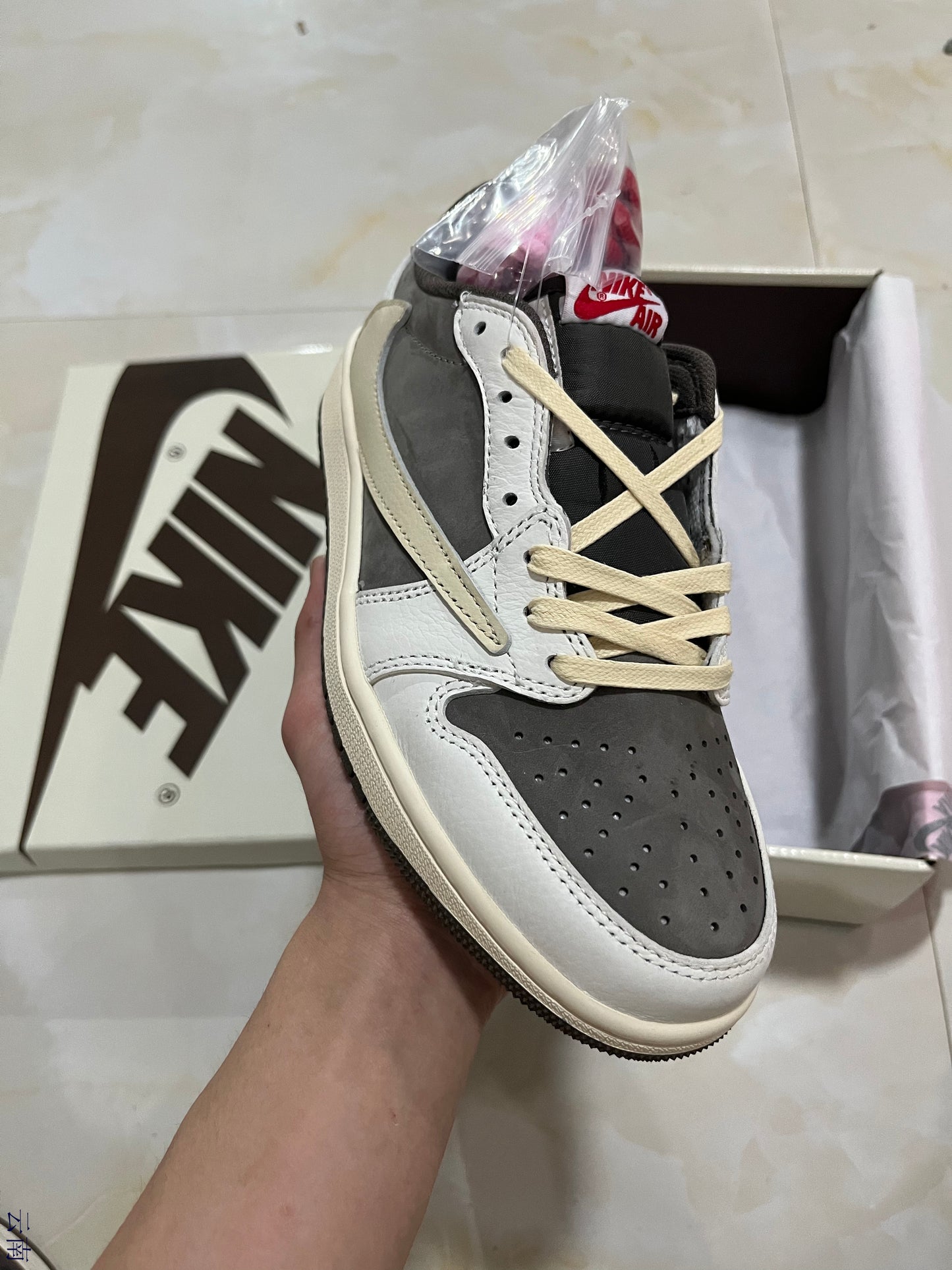 Jordan 1 Travis Scott - Sail and Rodgerock