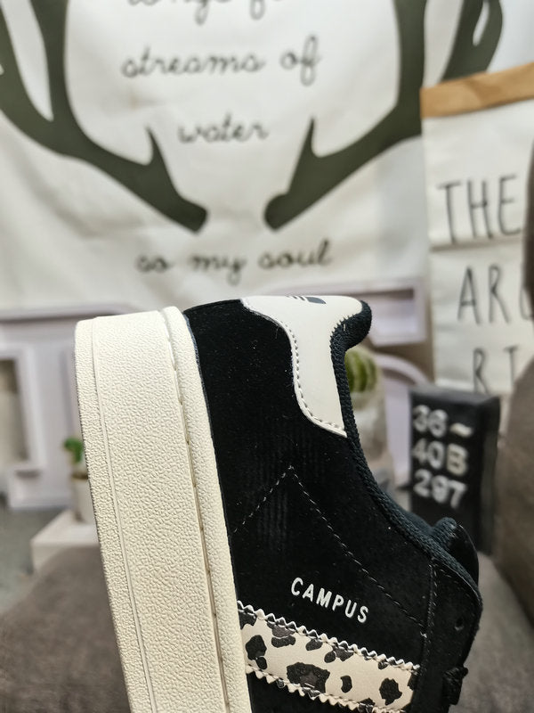 Adidas - Campus 00’s