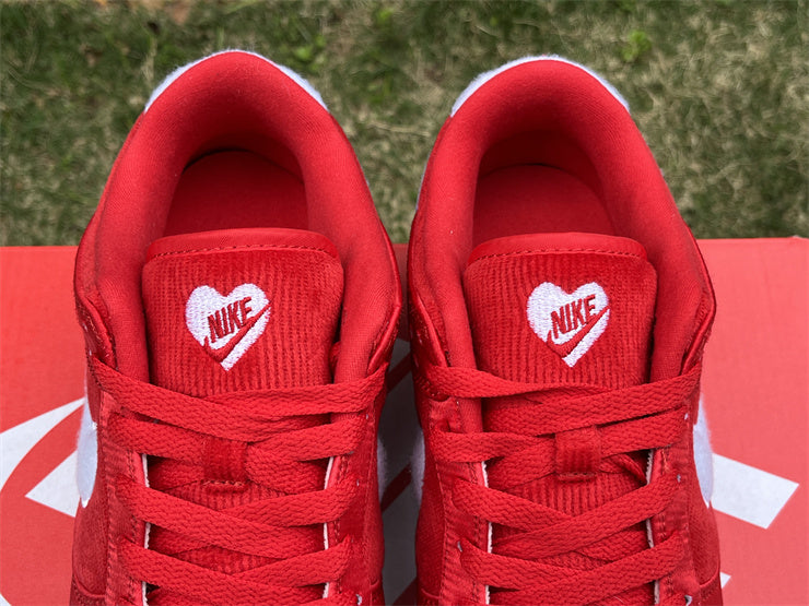 A Nike Dunk - Valentines Day