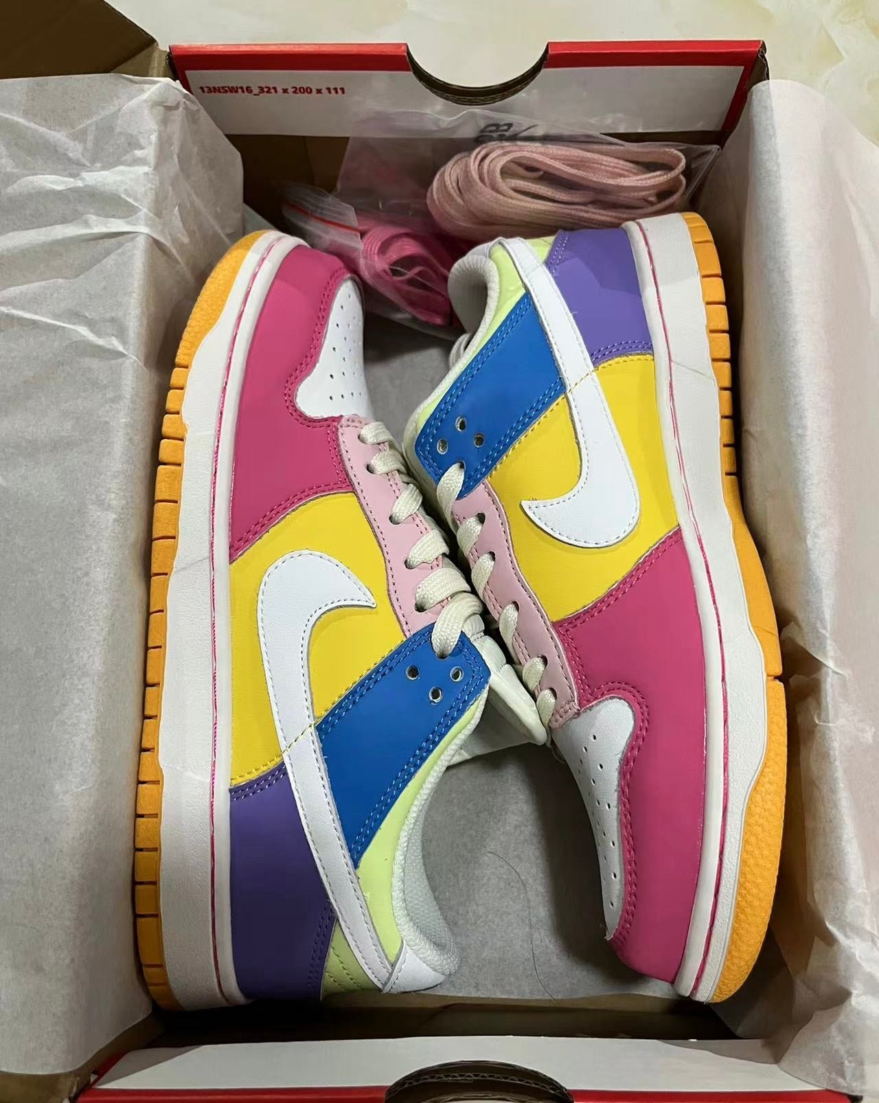 A Nike SB Dunk - Gal Pals