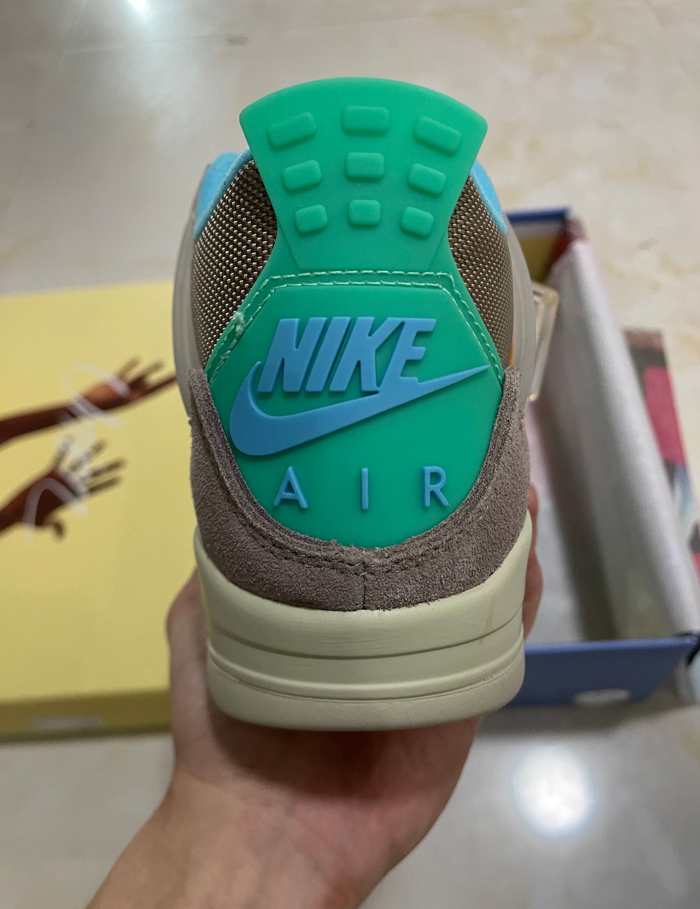 Jordan 4 - Union LA Taupe Haze