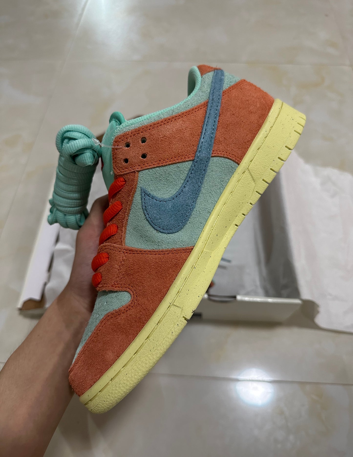A Nike SB Dunk - Noise Aqua