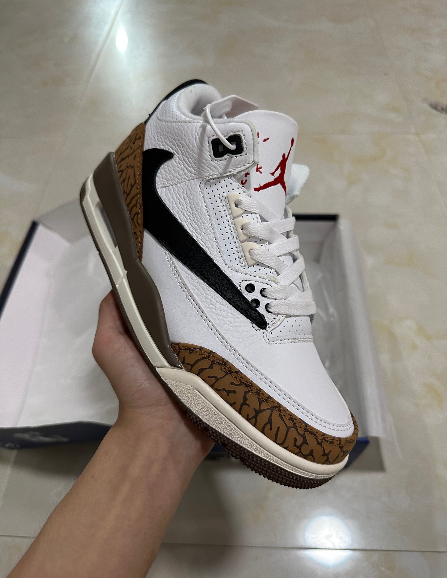 Jordan 3 - Travis Scott Cactus Jack