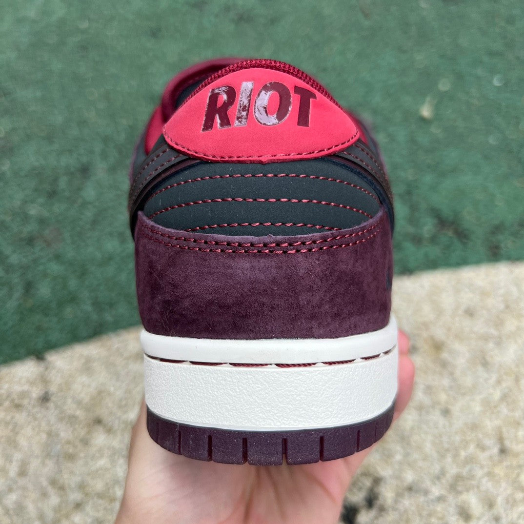 A Nike SB Dunk - Riot Skateshop