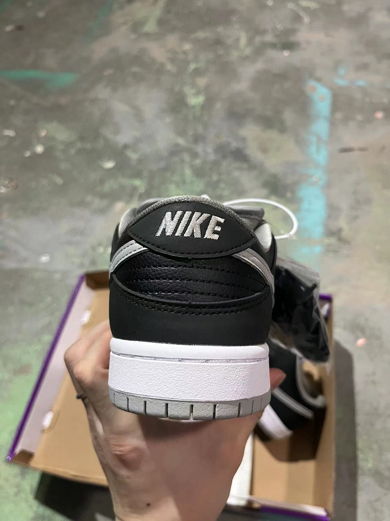 A Nike SB Dunk - J Pack Shadow