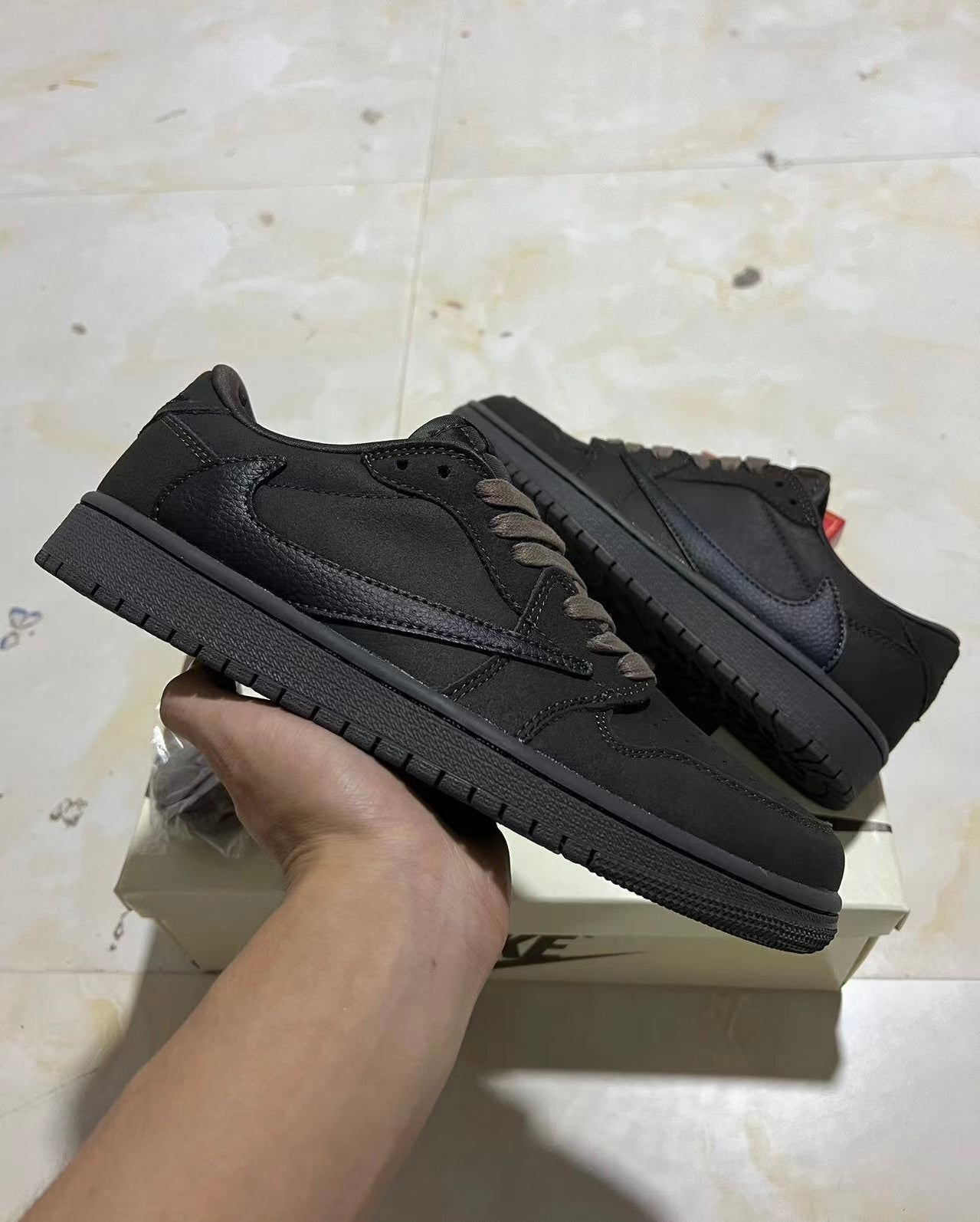 Jordan 1 Travis Scott - Velvet Brown