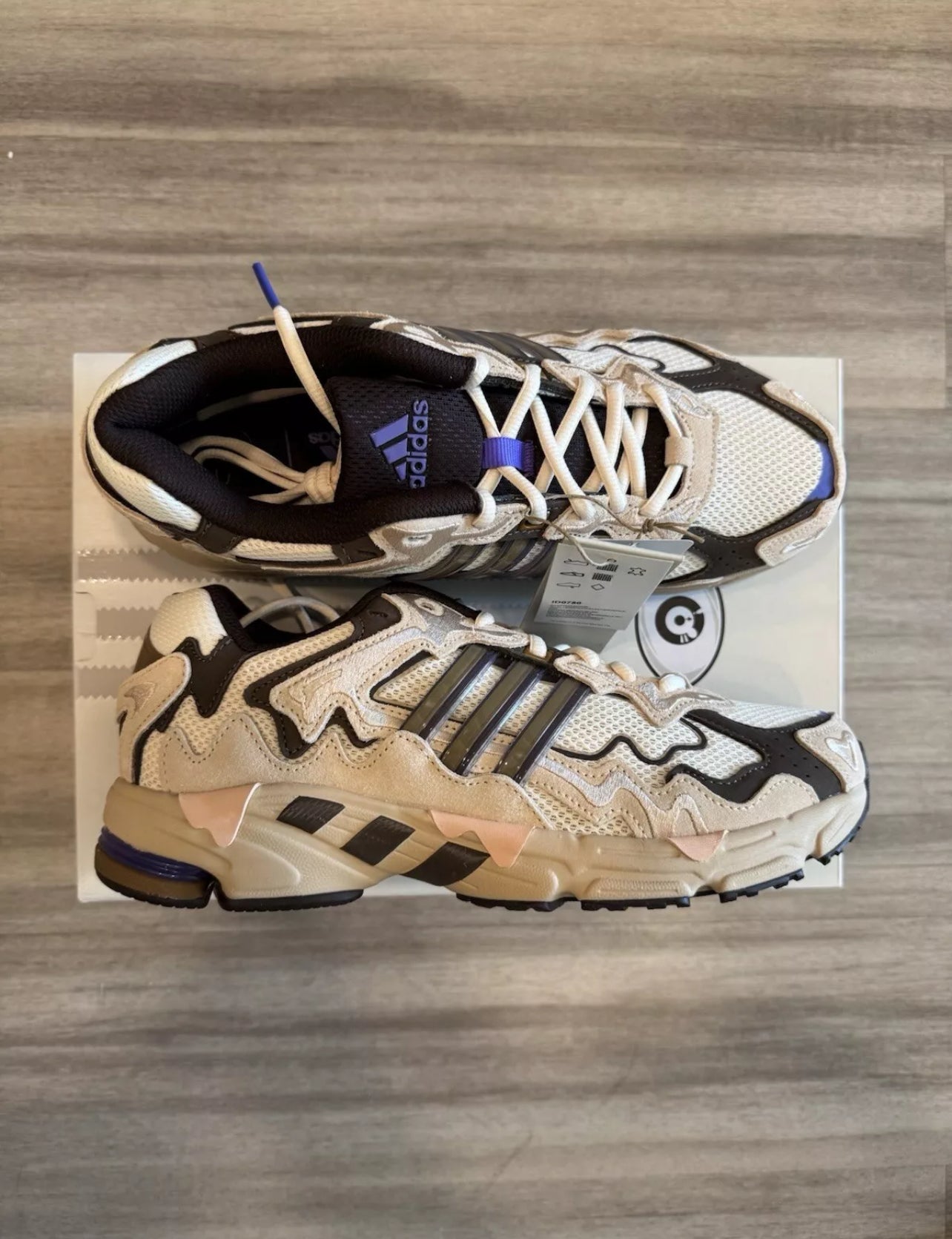 Adidas - Bad Bunny Response CL Paso Fino