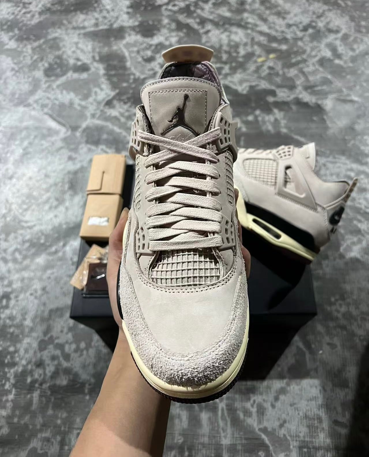 Jordan 4 - A Ma Maniére