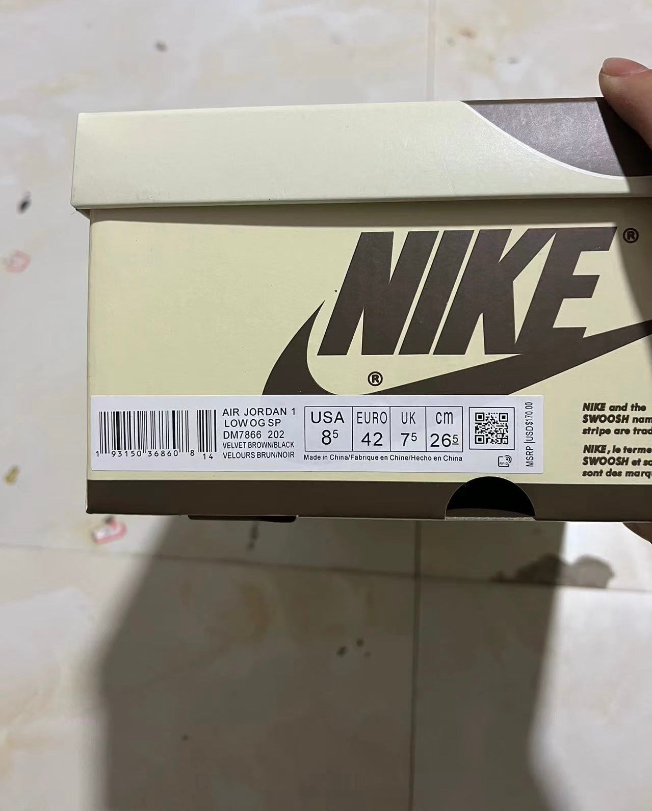 Jordan 1 Travis Scott - Velvet Brown