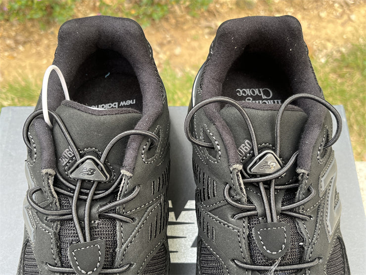 New Balance 9060 - Triple Black
