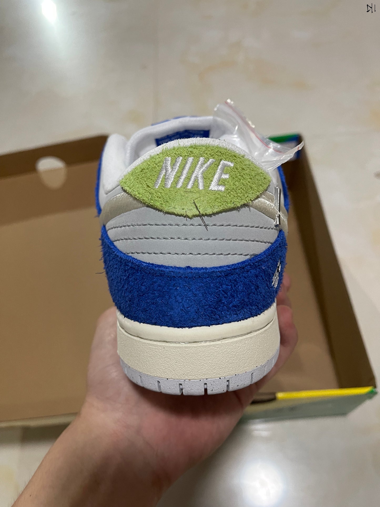 A Nike SB Dunk - Fly Streetwear
