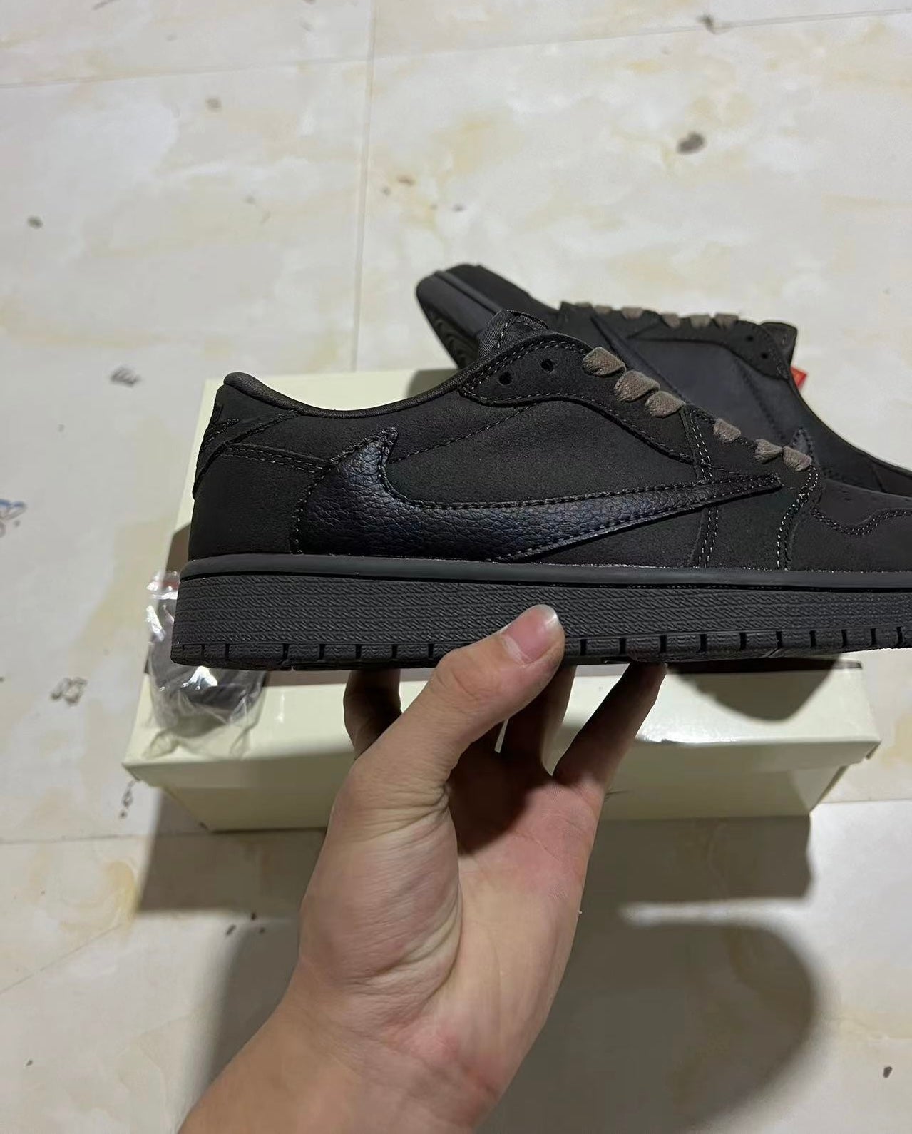 Jordan 1 Travis Scott - Velvet Brown