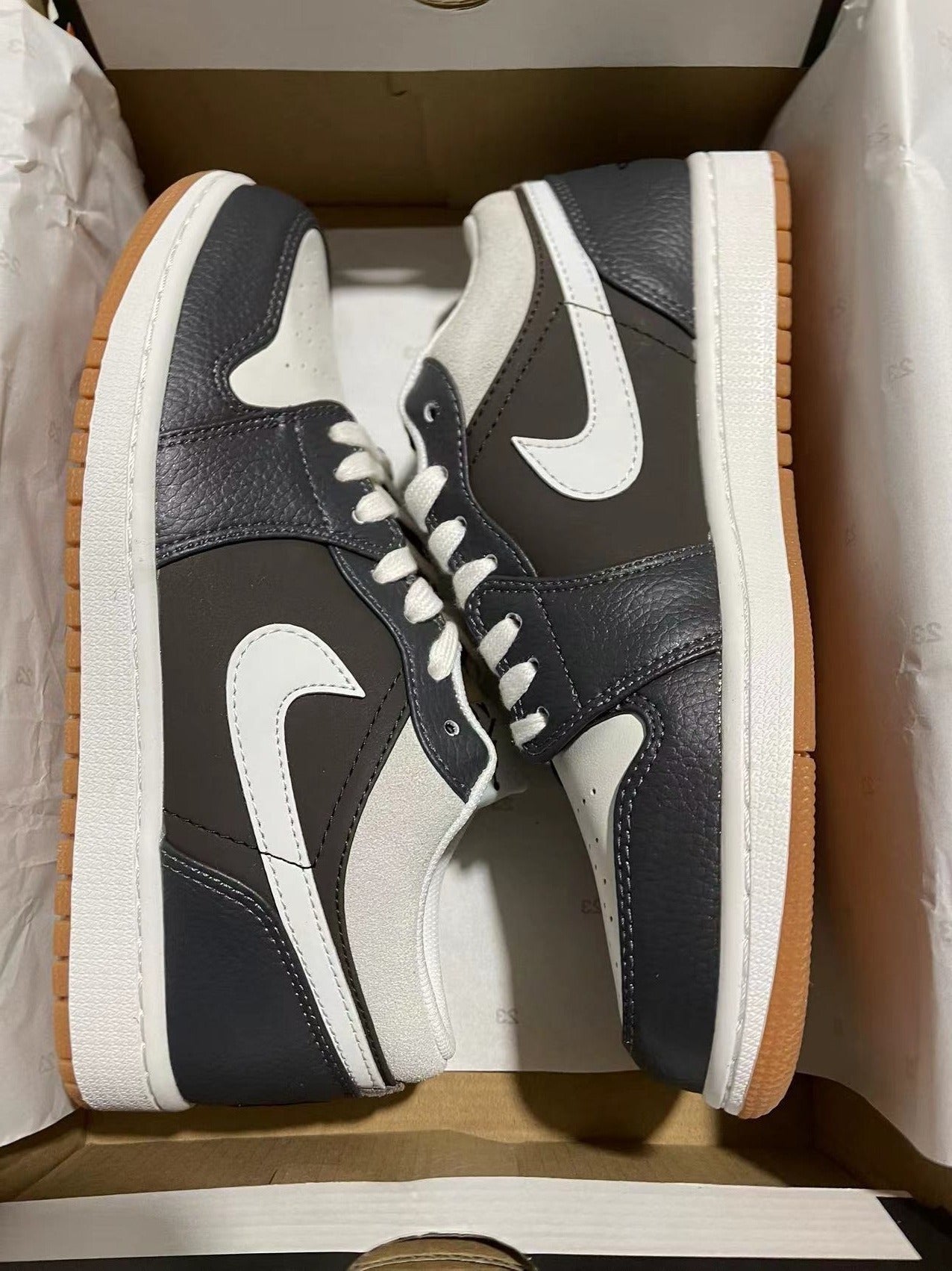 Jordan Retro 1 Low SNKRS Day