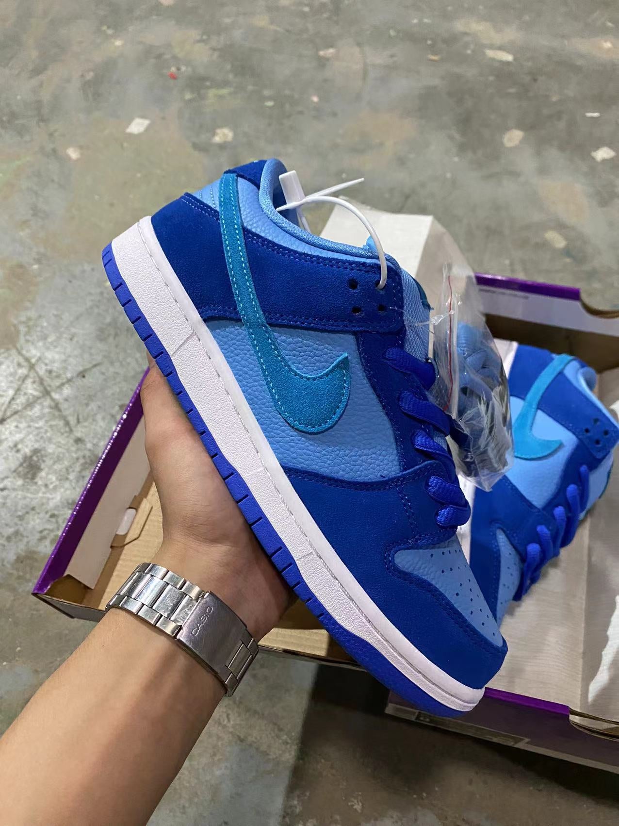 A Nike SB Dunk- Blue Rasperry