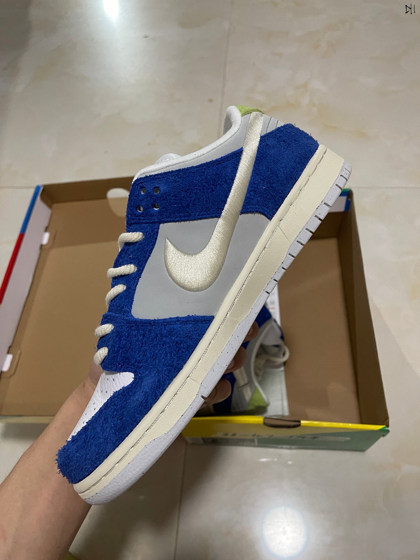 A Nike SB Dunk - Fly Streetwear