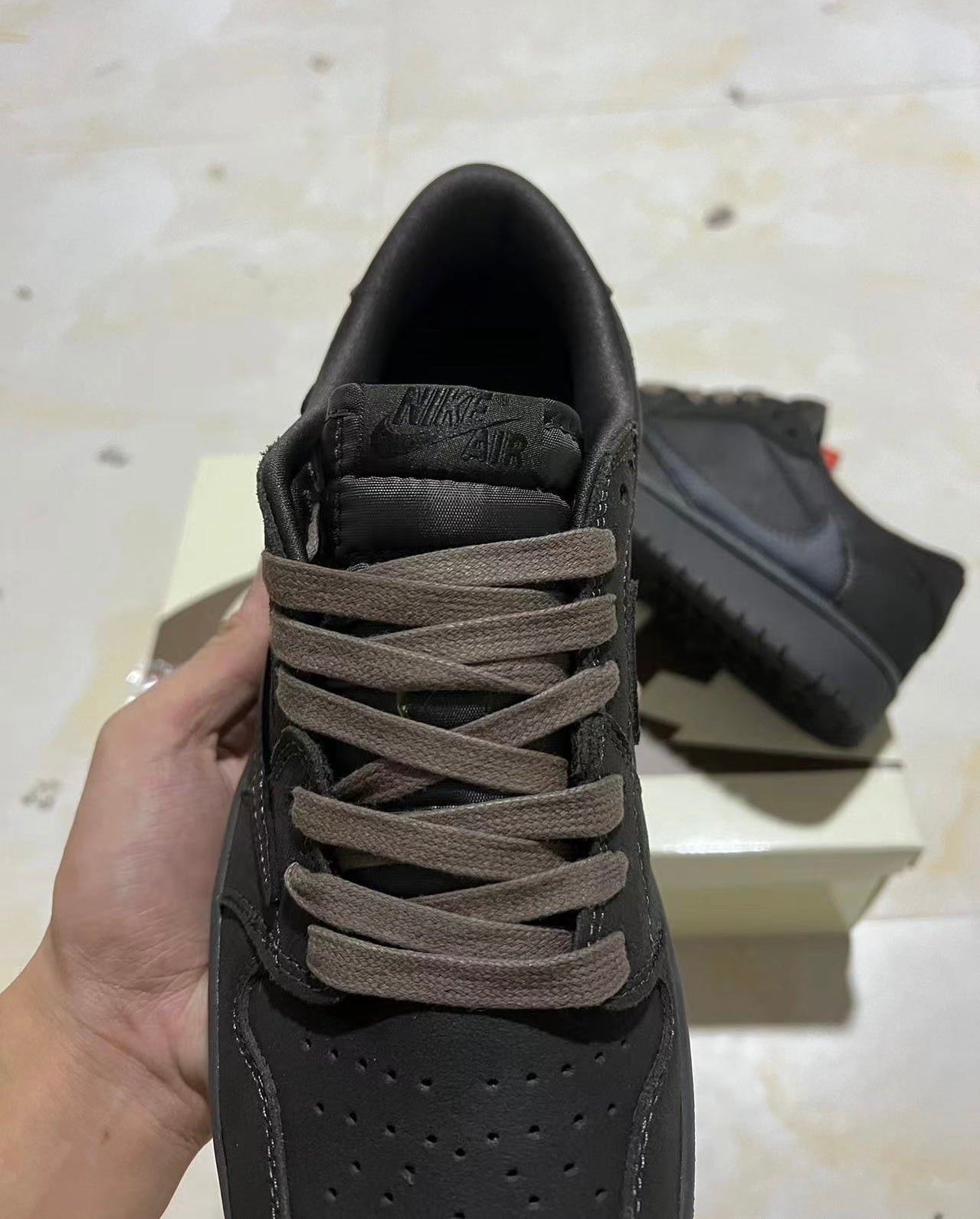 Jordan 1 Travis Scott - Velvet Brown