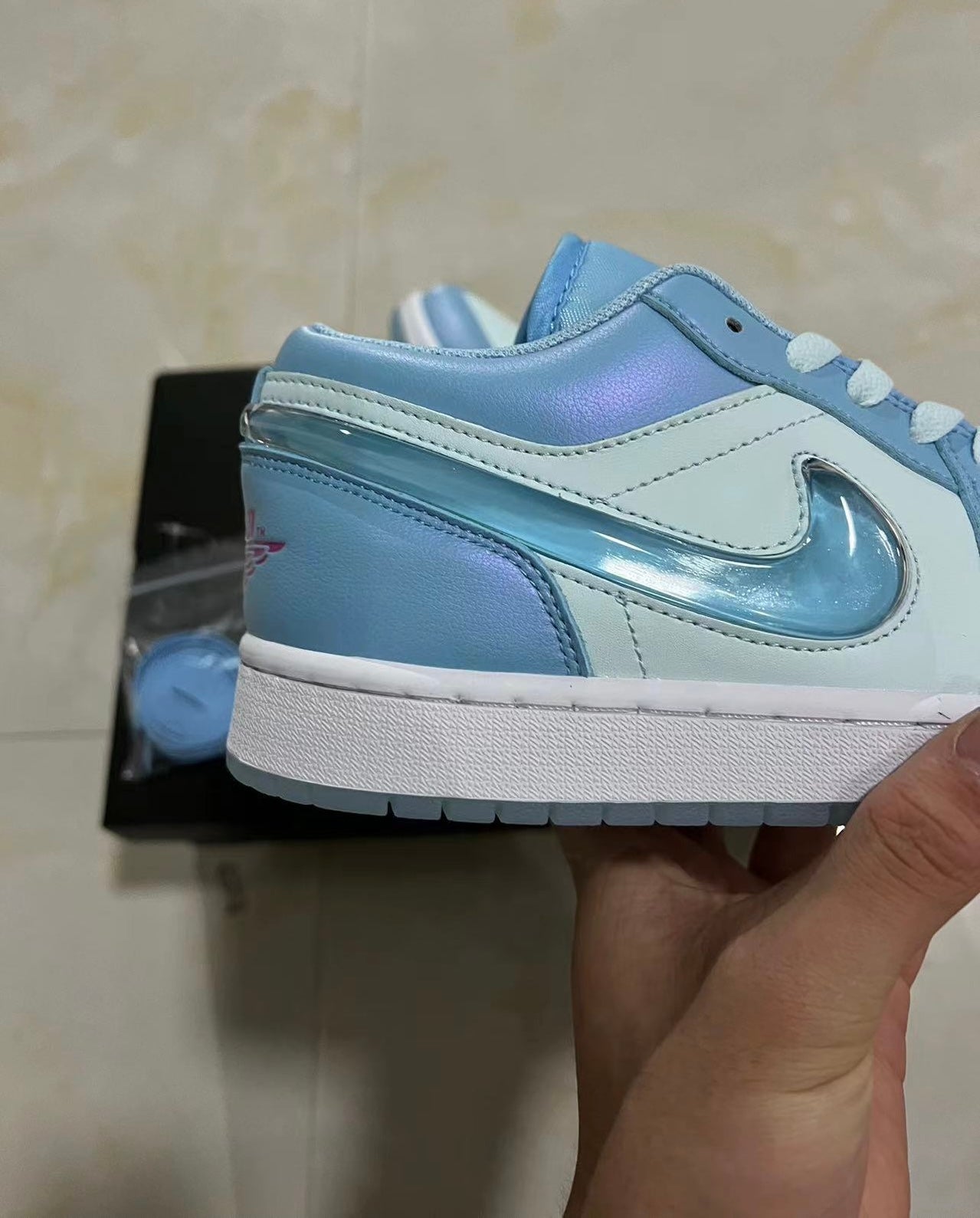 Jordan Retro 1 Low Edge Aquarius Blue