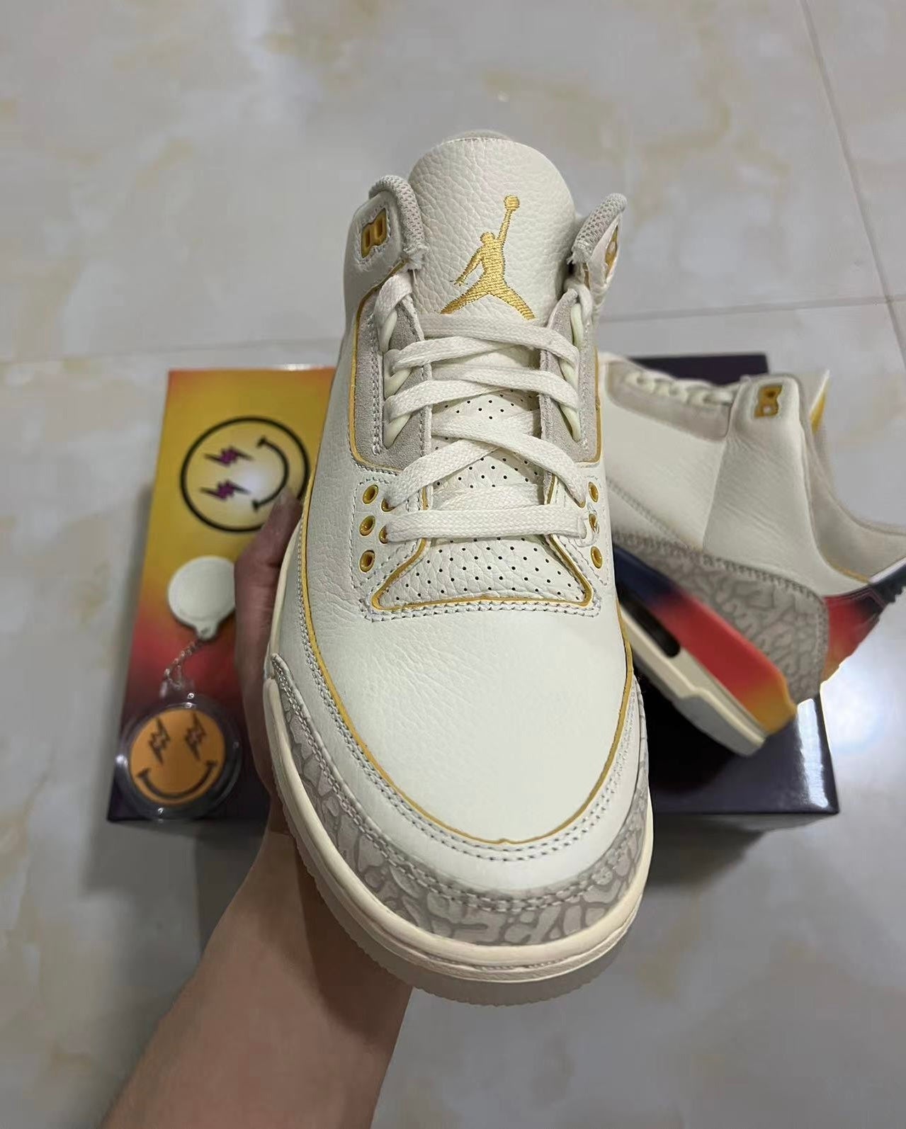 Jordan 3 - J Balvin Medellin Sunset