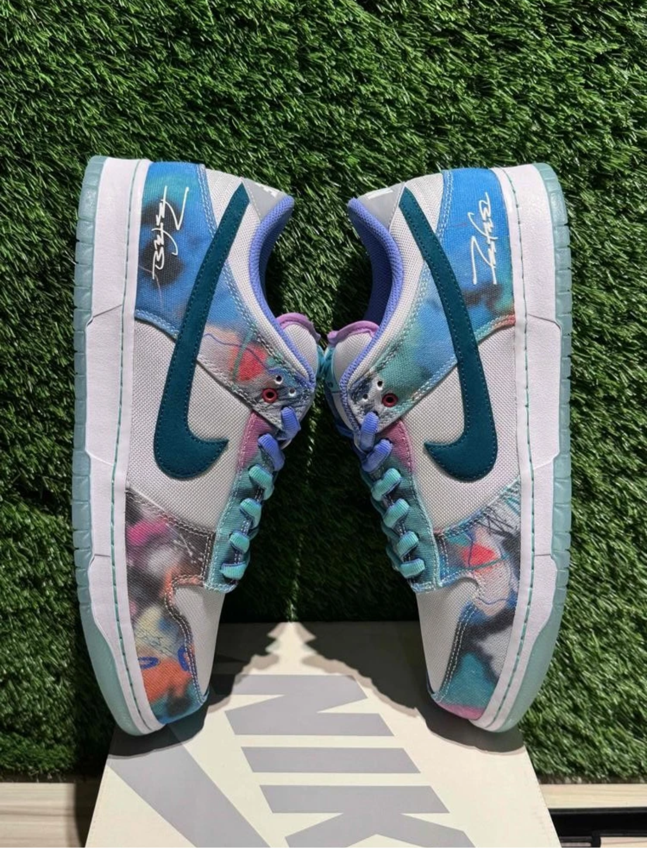 A Nike SB Dunk - Futura Laboratories Bleached Aqua