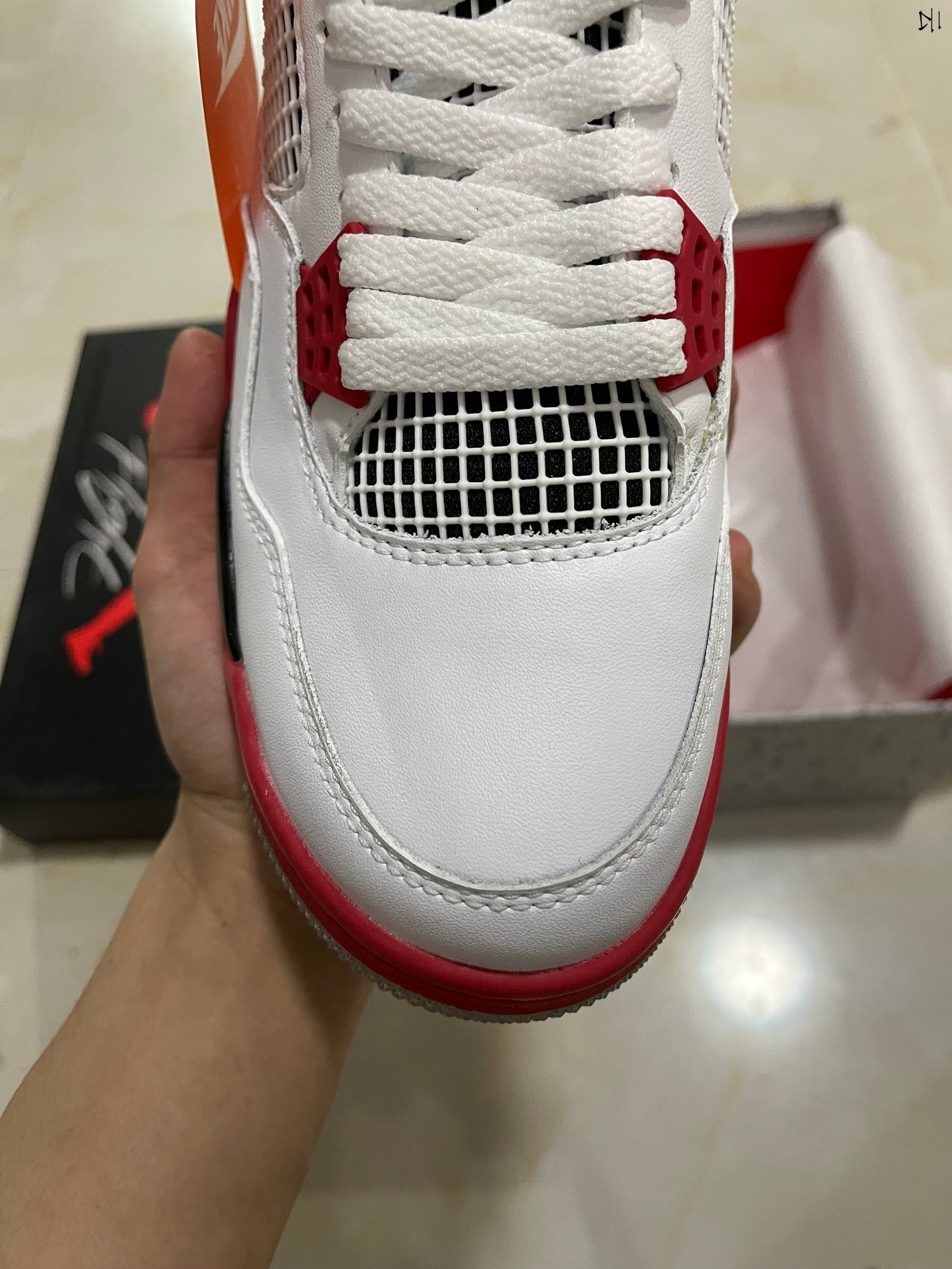 Jordan 4 - Fire Red