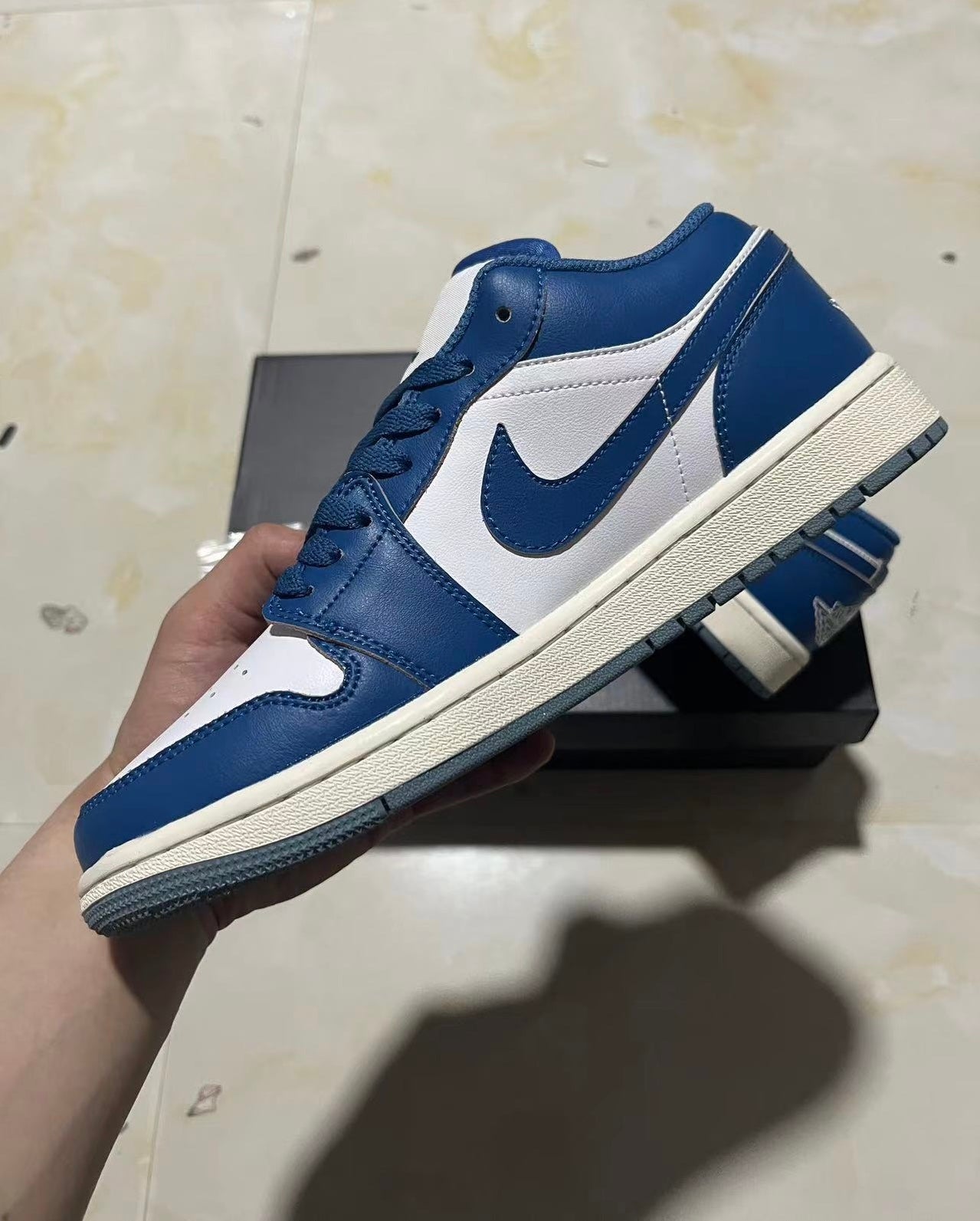 Jordan Retro 1 Low Marina Blue