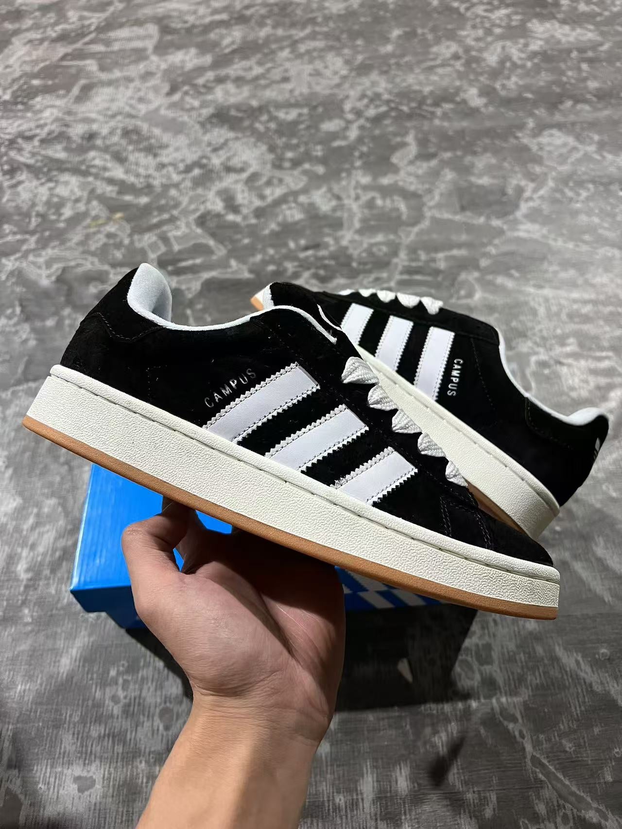 Adidas Campus 00’s