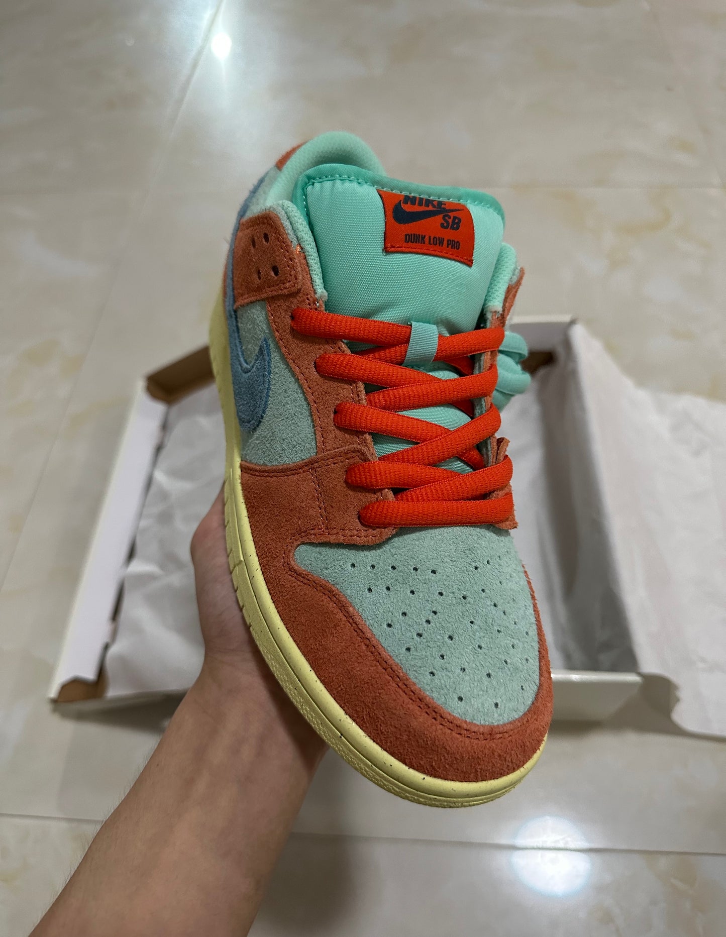 A Nike SB Dunk - Noise Aqua