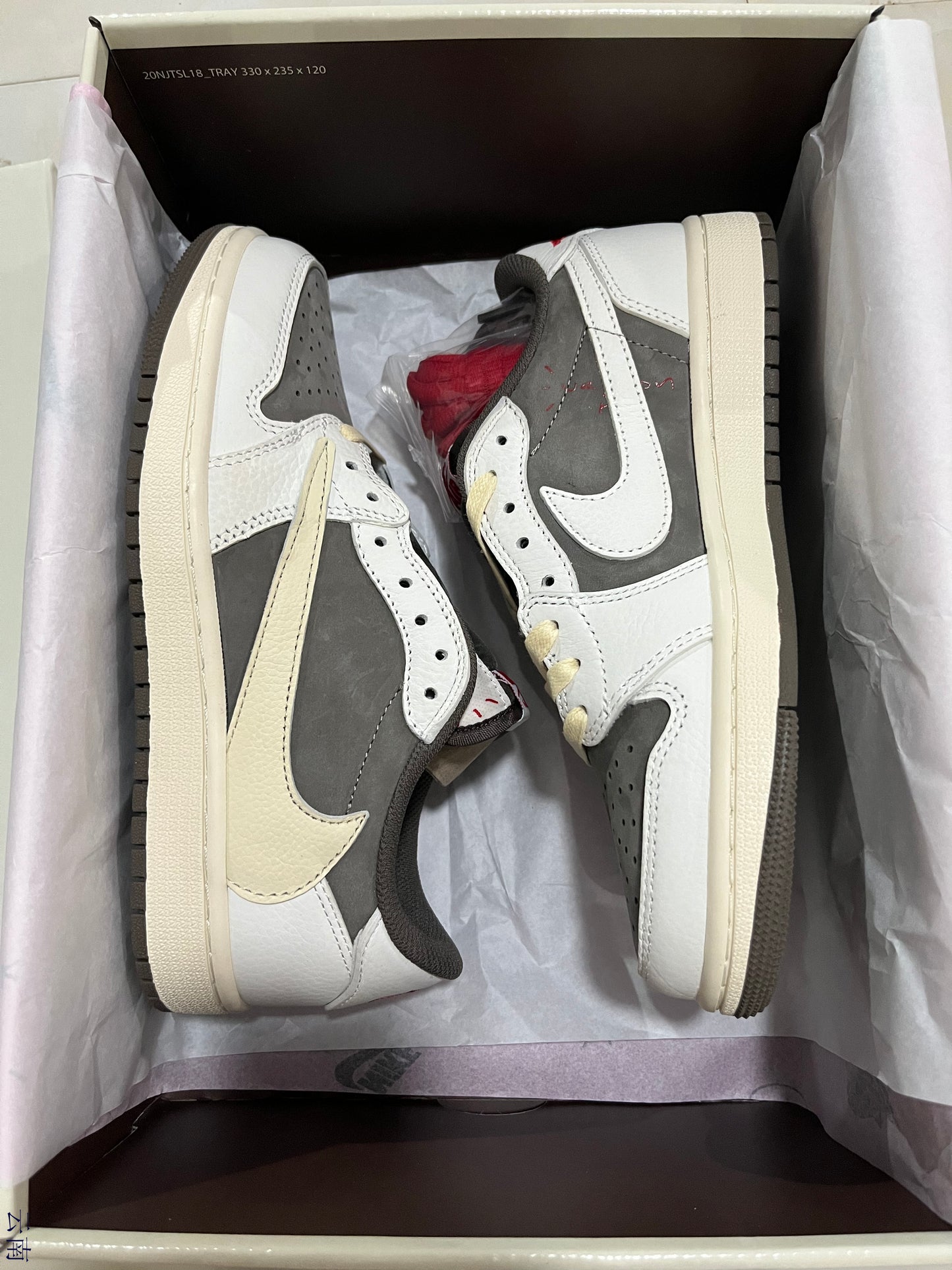 Jordan 1 Travis Scott - Sail and Rodgerock