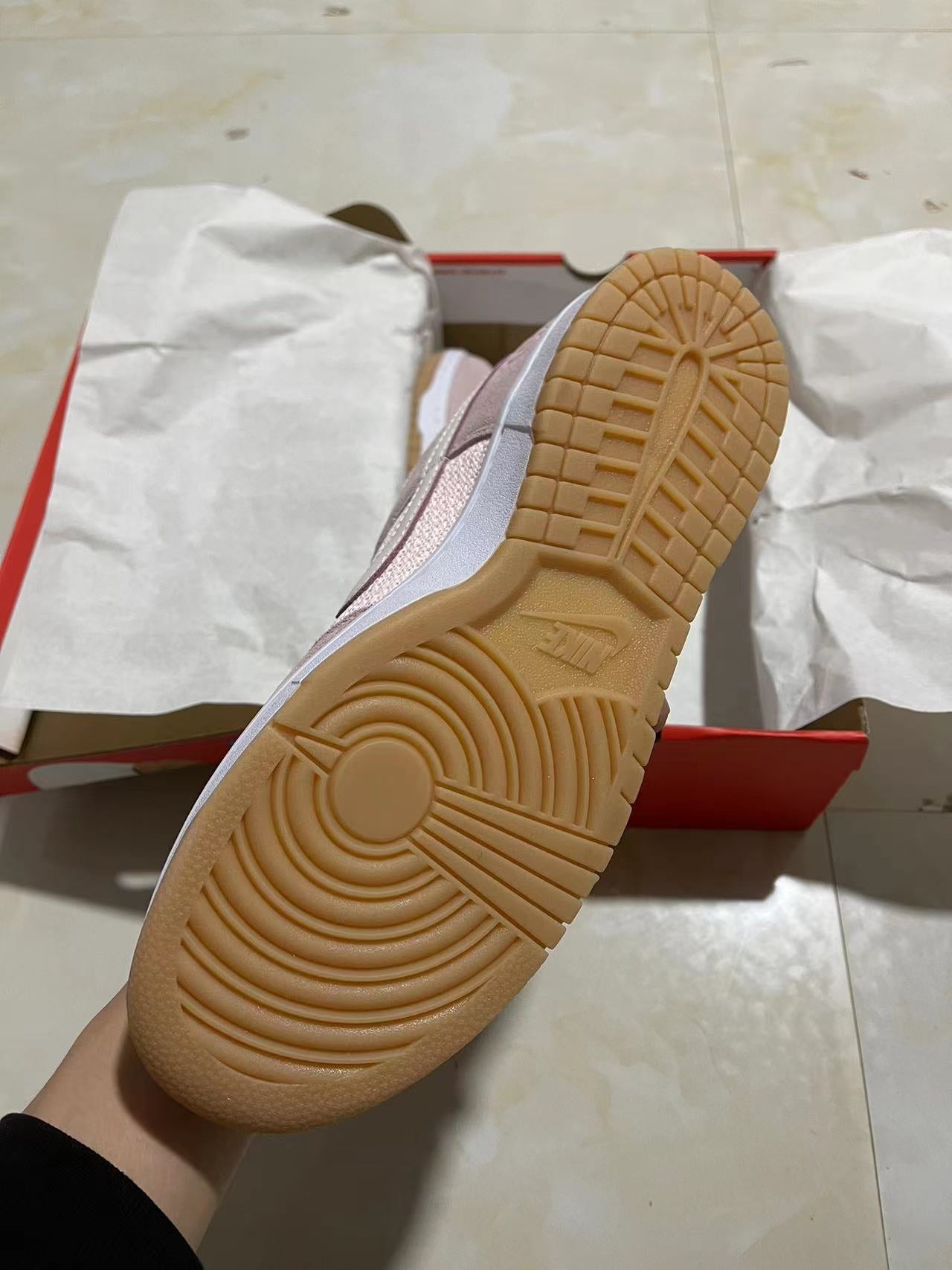 A Nike Sb Dunk - Teddy Bear Light Soft Pink