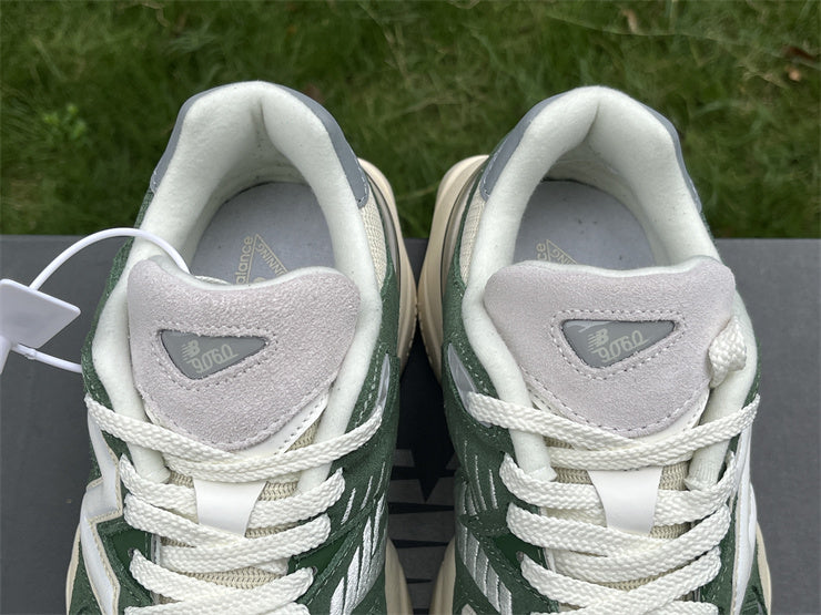 New Balance 9060 - Nori