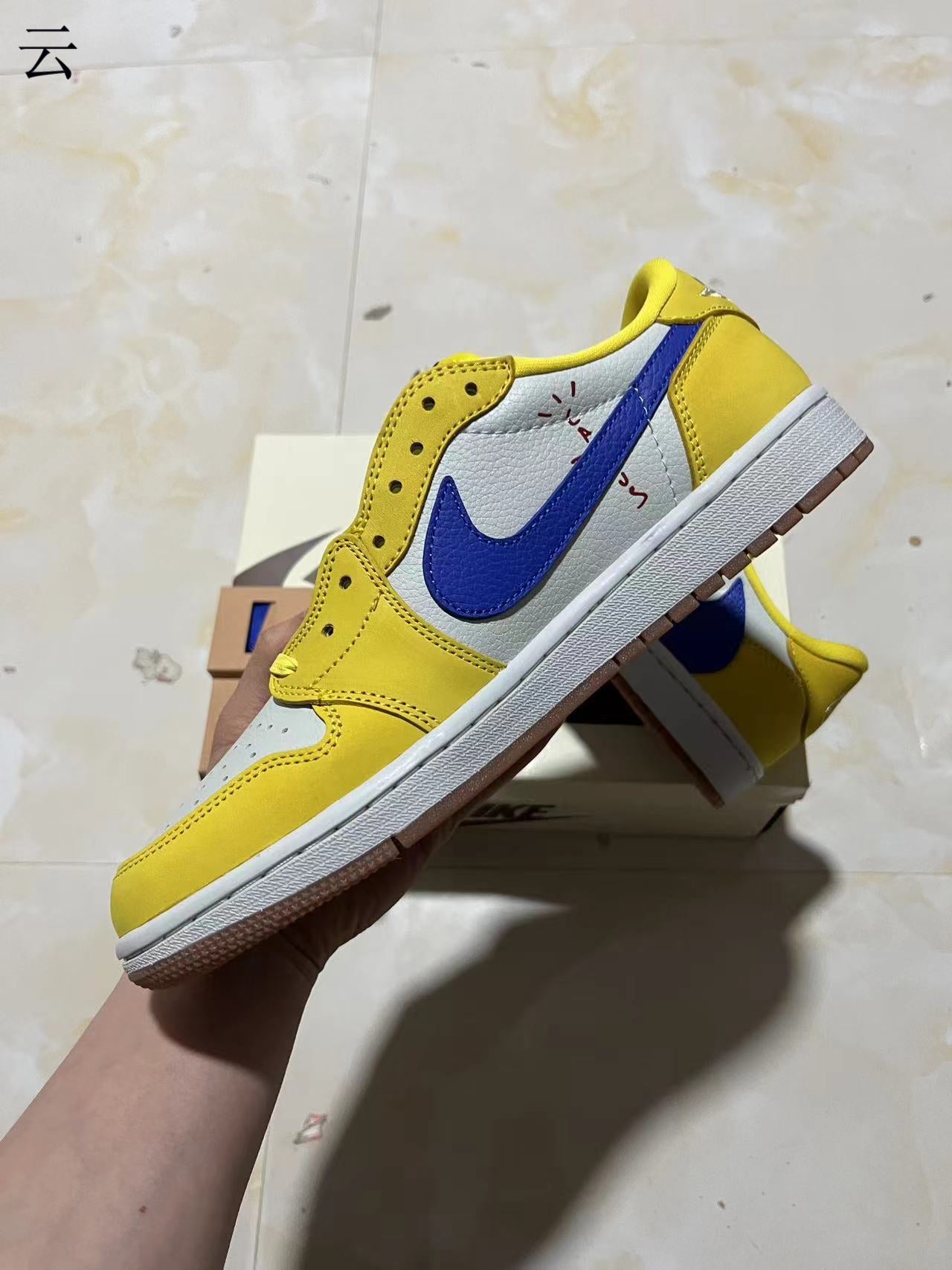 Jordan 1 Low - Travis Scott Canary