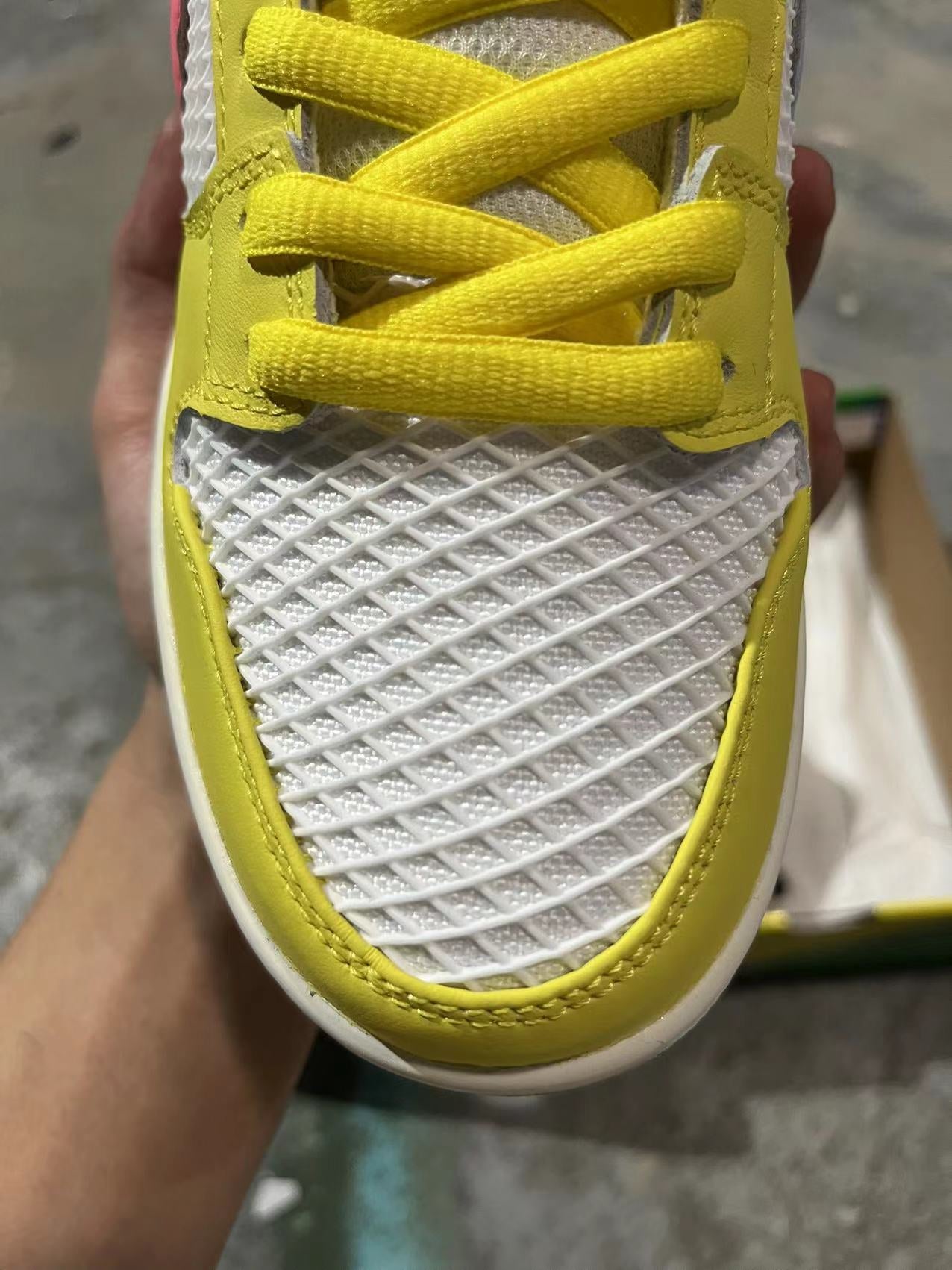 A Nike SB Dunk- Be True