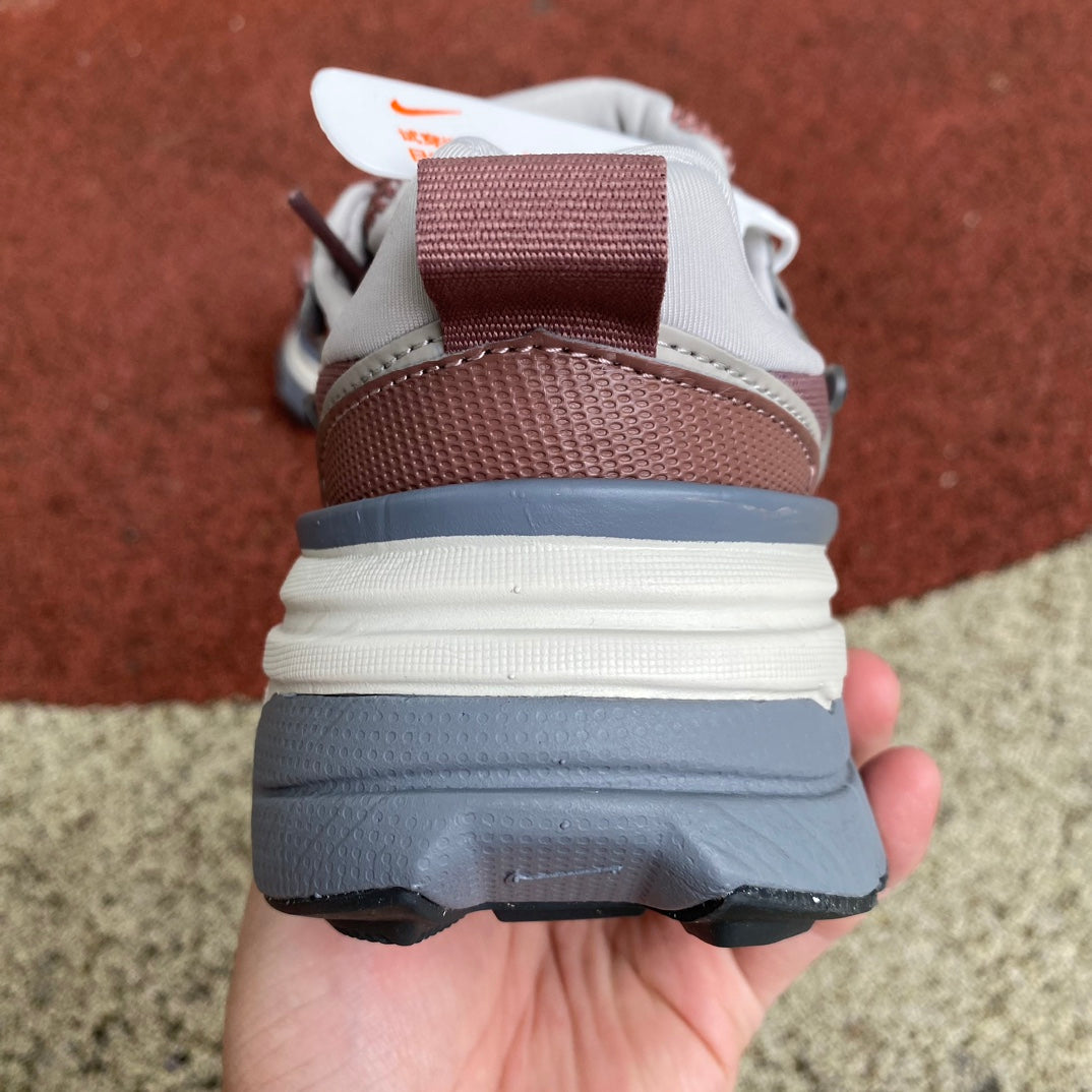 Nike V2K Run - Smokey Mauve