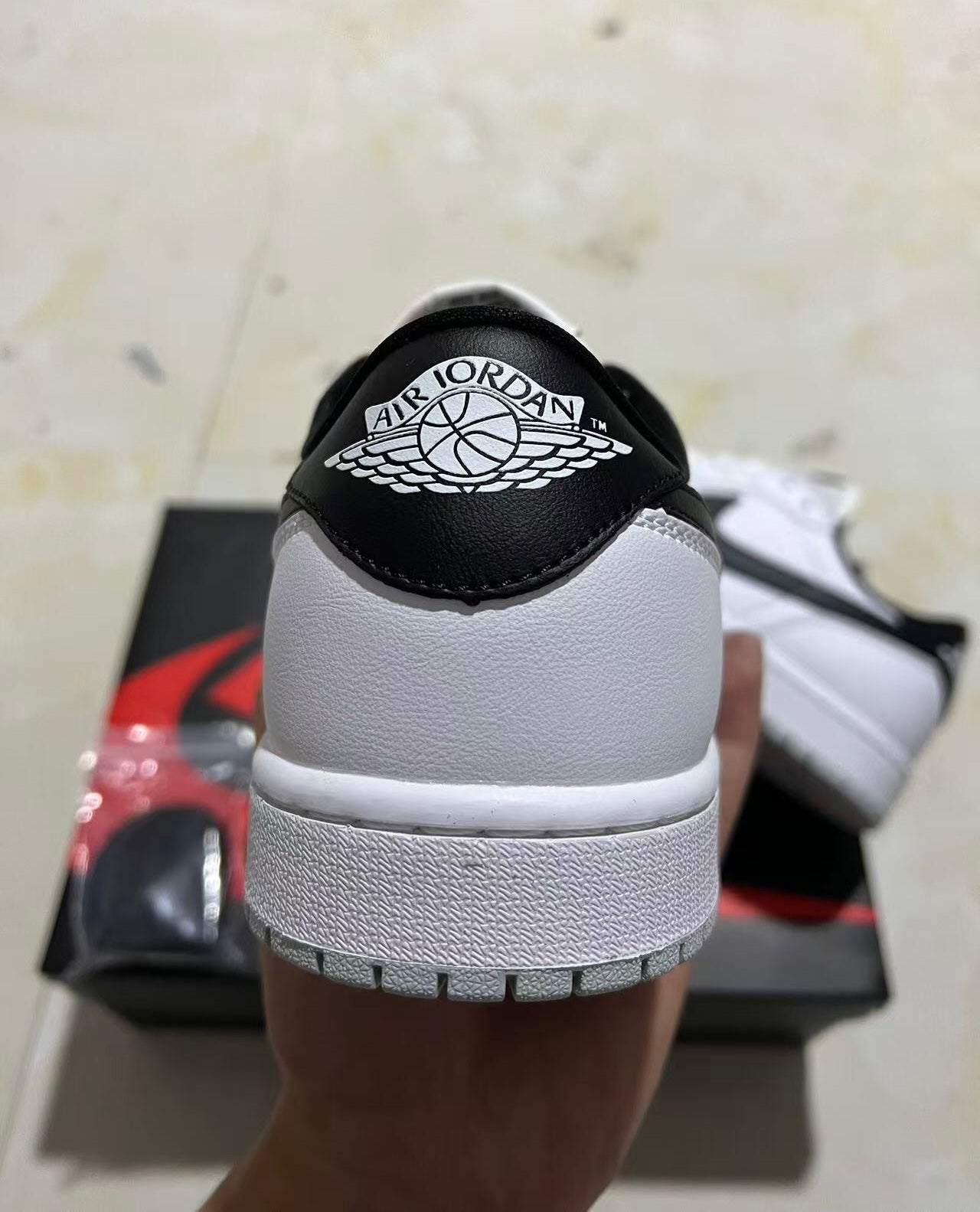 Jordan Retro 1 Low 85’