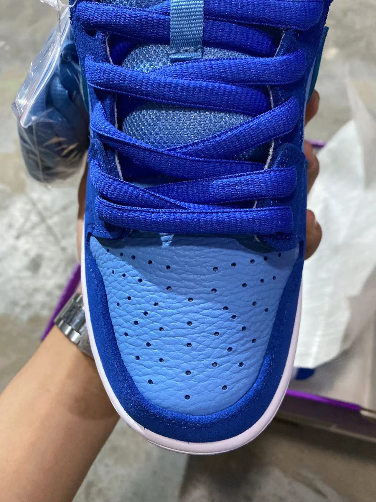 A Nike SB Dunk- Blue Rasperry