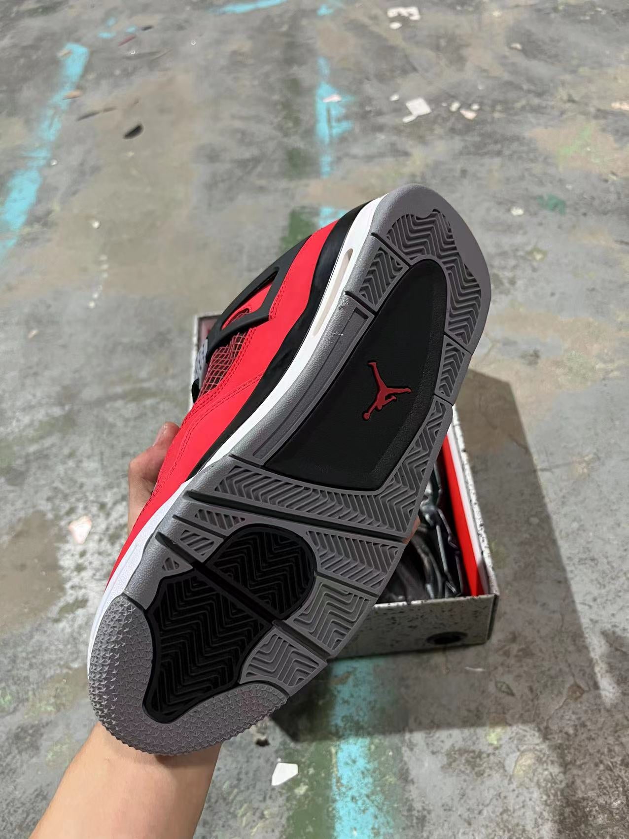 Jordan 4 - Toro Bravo