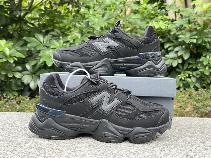 New Balance 9060 - Triple Black