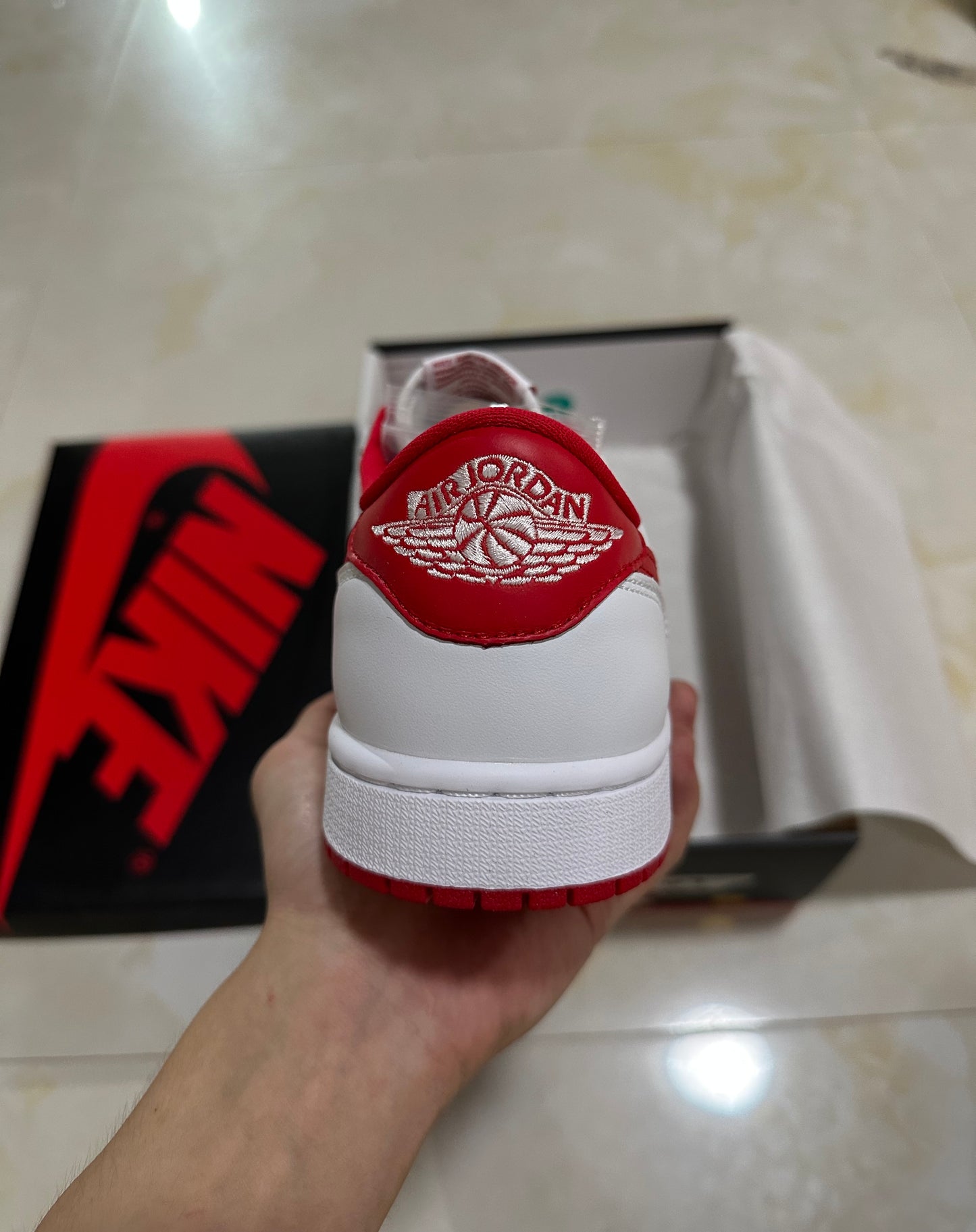 Jordan 1 Low - University Red