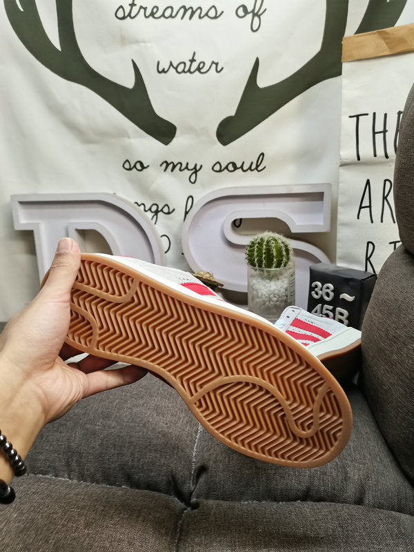 Adidas - Campus 00’s