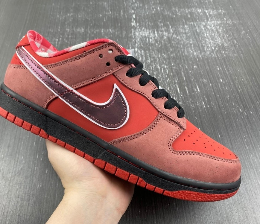 A Nike SB Dunk- Red Lobster